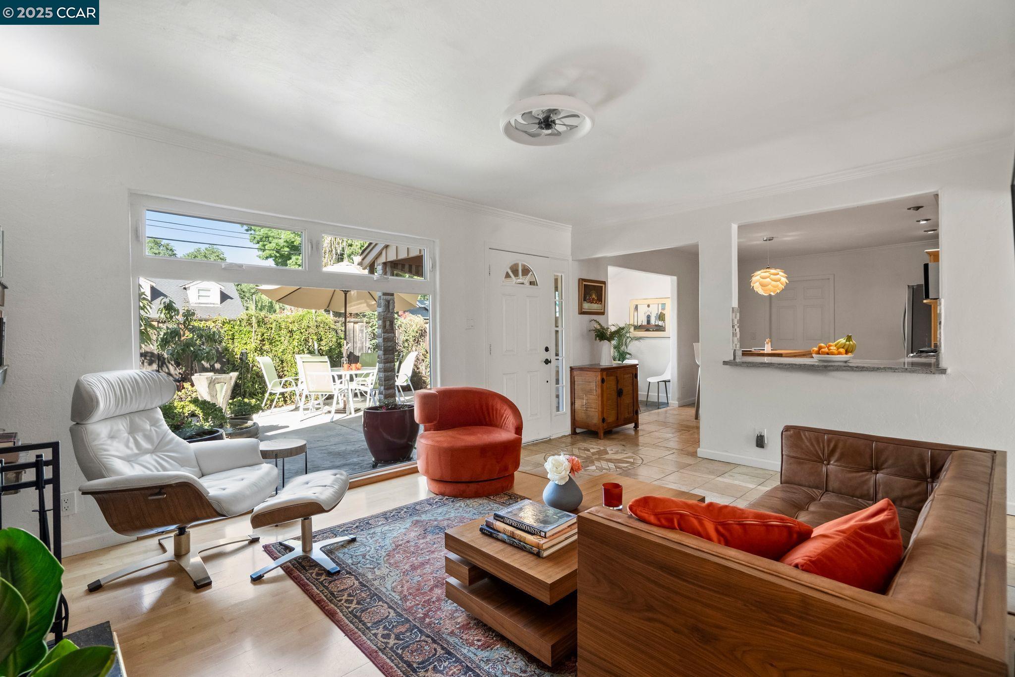 Detail Gallery Image 4 of 45 For 4218 Cobblestone Dr, Concord,  CA 94521 - 3 Beds | 2 Baths
