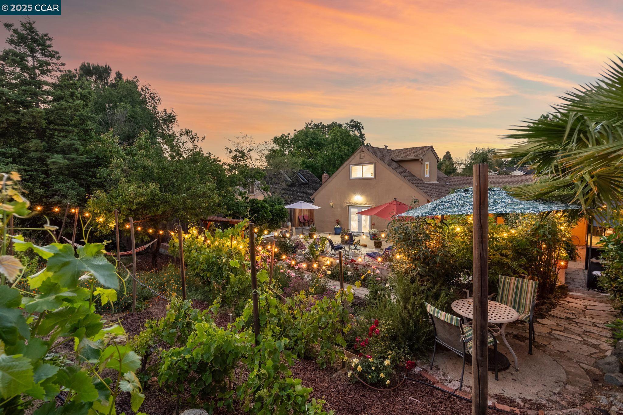 Detail Gallery Image 40 of 45 For 4218 Cobblestone Dr, Concord,  CA 94521 - 3 Beds | 2 Baths