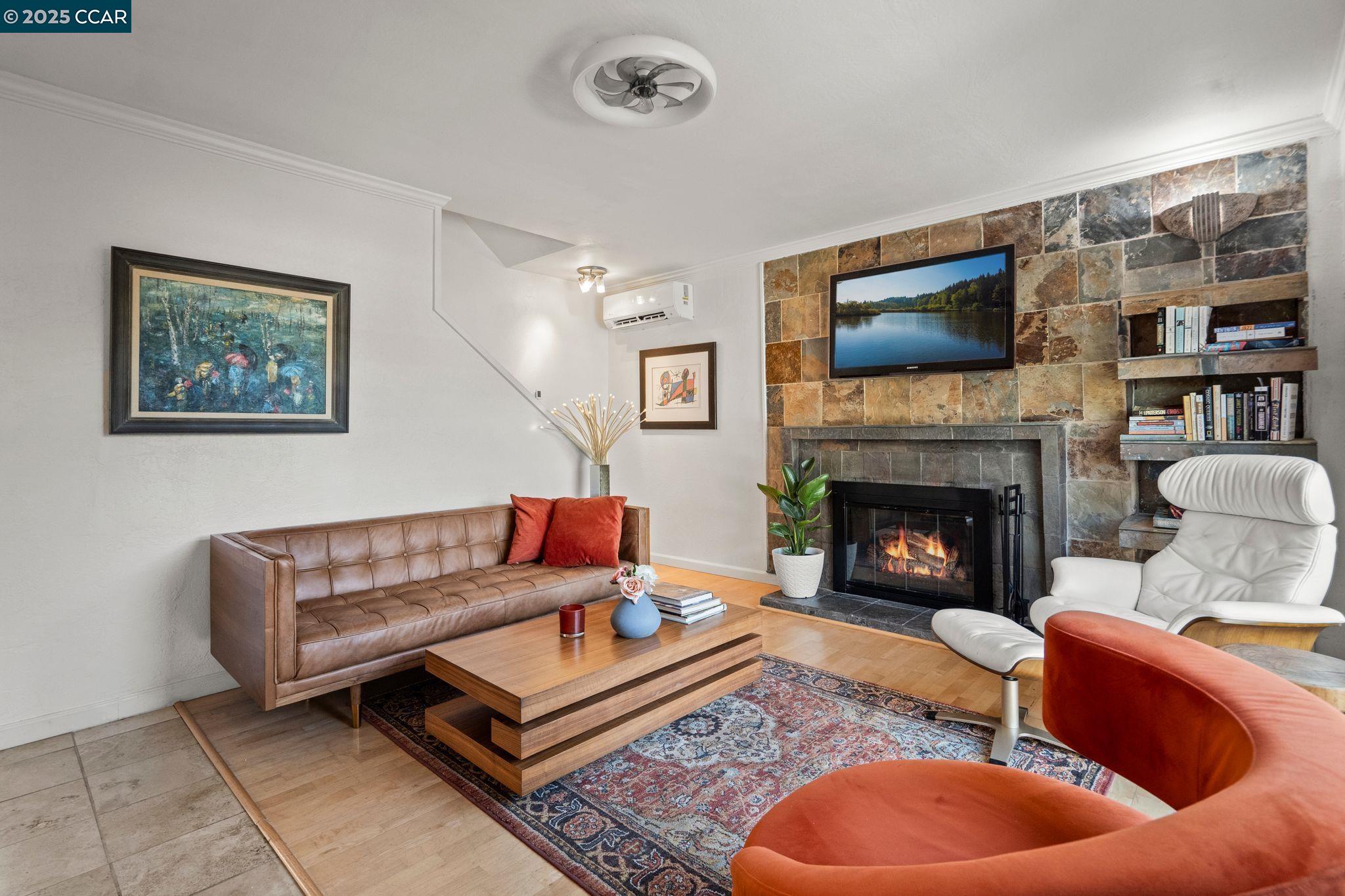 Detail Gallery Image 5 of 45 For 4218 Cobblestone Dr, Concord,  CA 94521 - 3 Beds | 2 Baths