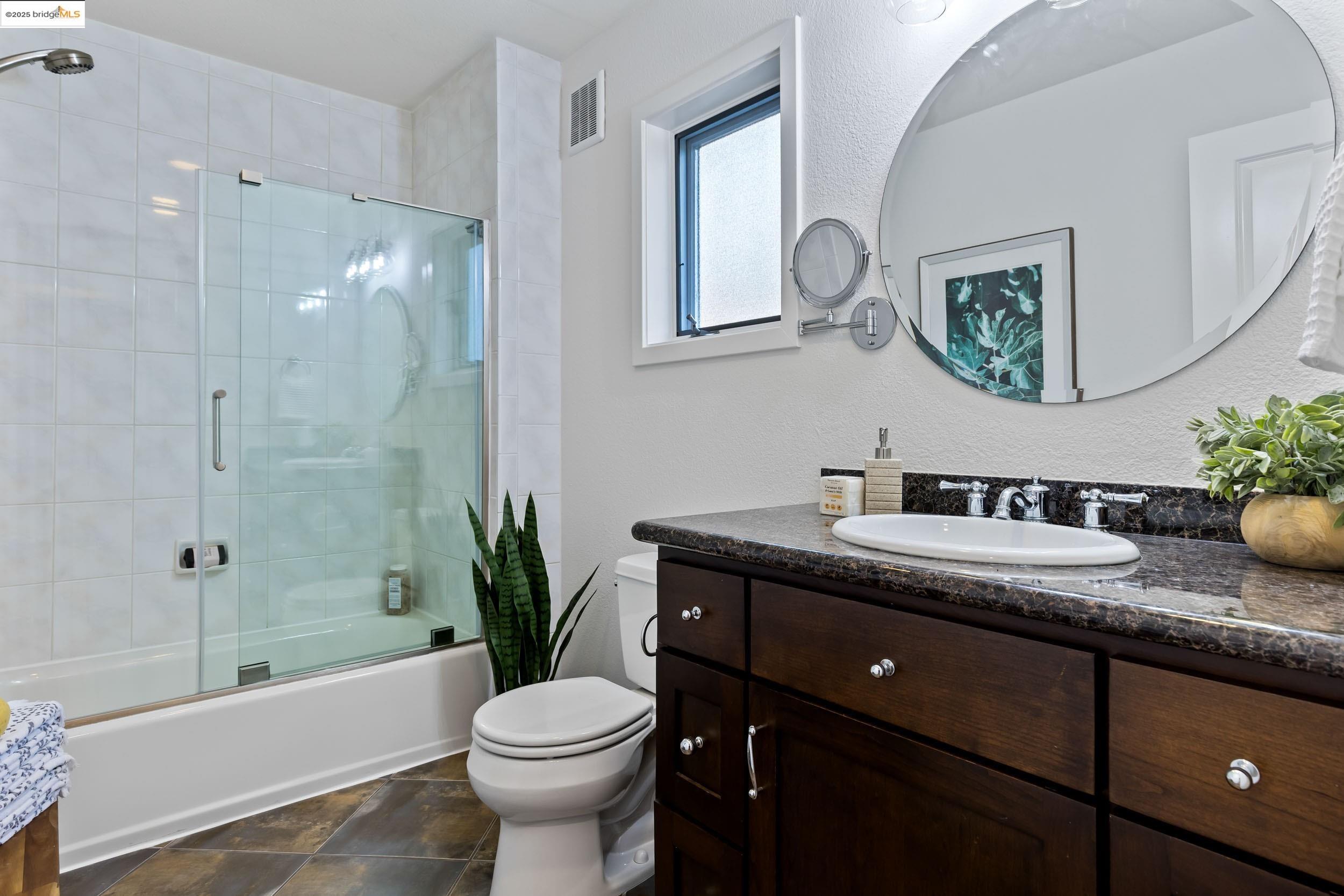 6154 Buena Vista Ave, Oakland, California 94618, 3 Bedrooms Bedrooms, 6 Rooms Rooms,2 BathroomsBathrooms,Residential,For Sale,6154 Buena Vista Ave,41096719