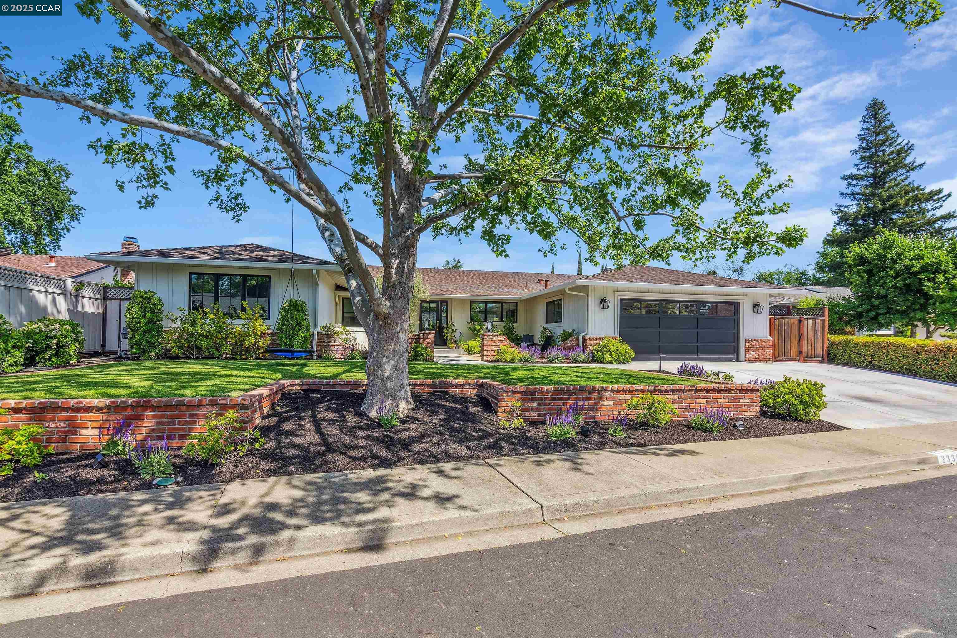 2336 Welsh Ct, Walnut Creek, California 94598, 5 Bedrooms Bedrooms, 10 Rooms Rooms,2 BathroomsBathrooms,Residential,For Sale,2336 Welsh Ct,41096720