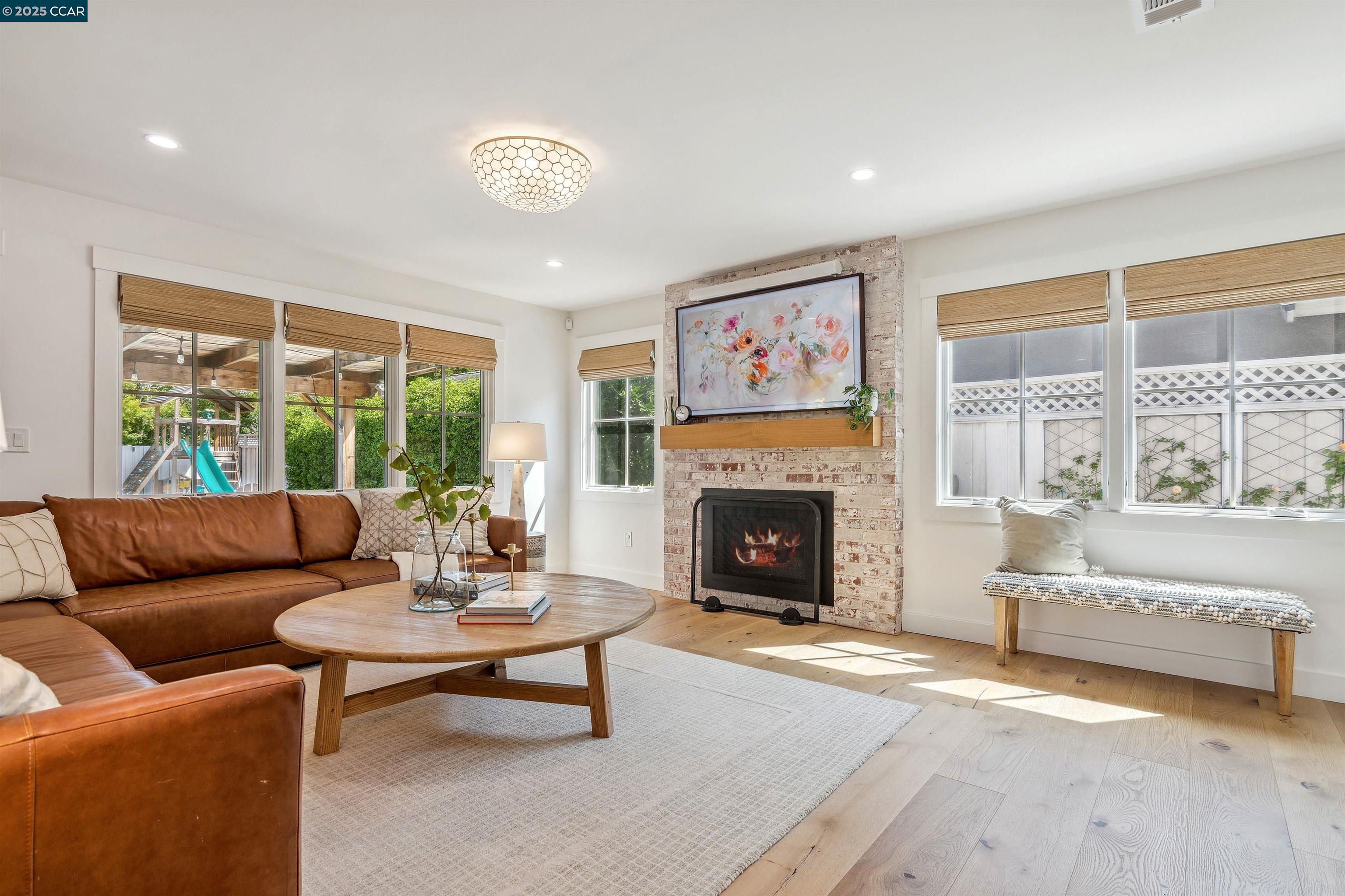 2336 Welsh Ct, Walnut Creek, California 94598, 5 Bedrooms Bedrooms, 10 Rooms Rooms,2 BathroomsBathrooms,Residential,For Sale,2336 Welsh Ct,41096720