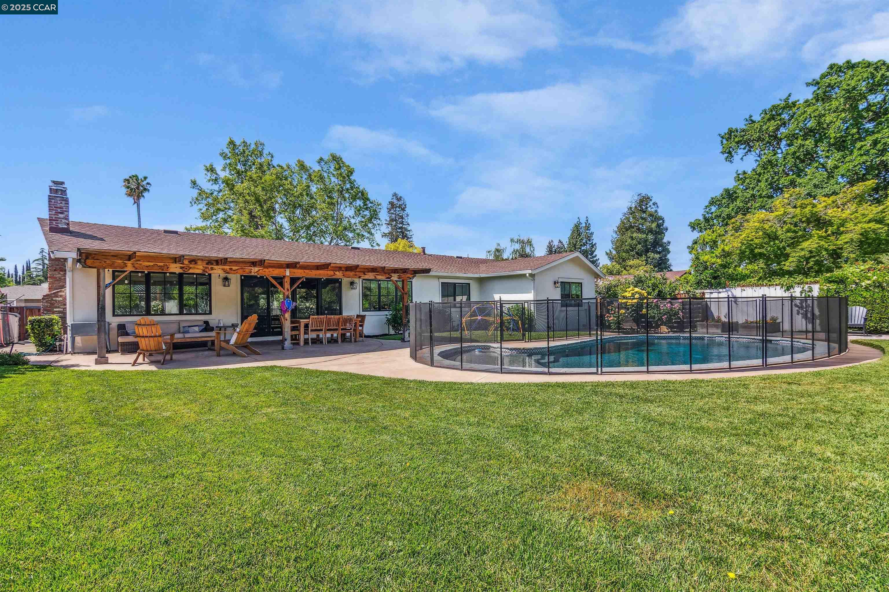 2336 Welsh Ct, Walnut Creek, California 94598, 5 Bedrooms Bedrooms, 10 Rooms Rooms,2 BathroomsBathrooms,Residential,For Sale,2336 Welsh Ct,41096720