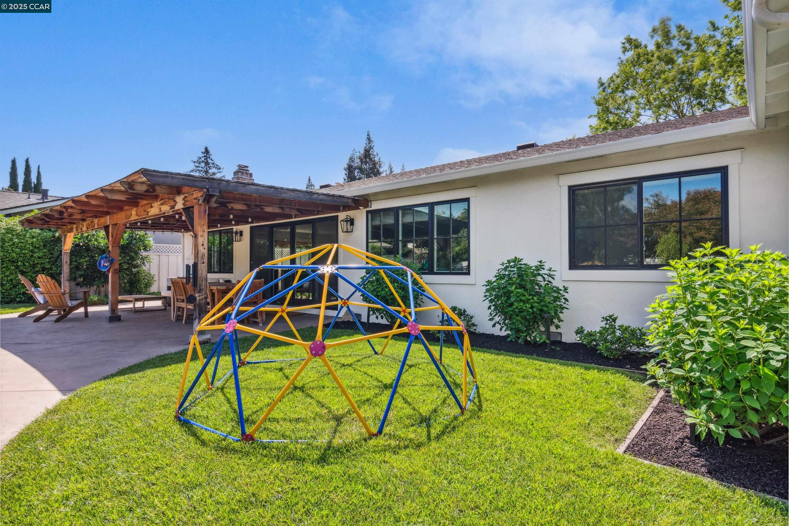 2336 Welsh Ct, Walnut Creek, California 94598, 5 Bedrooms Bedrooms, 10 Rooms Rooms,2 BathroomsBathrooms,Residential,For Sale,2336 Welsh Ct,41096720