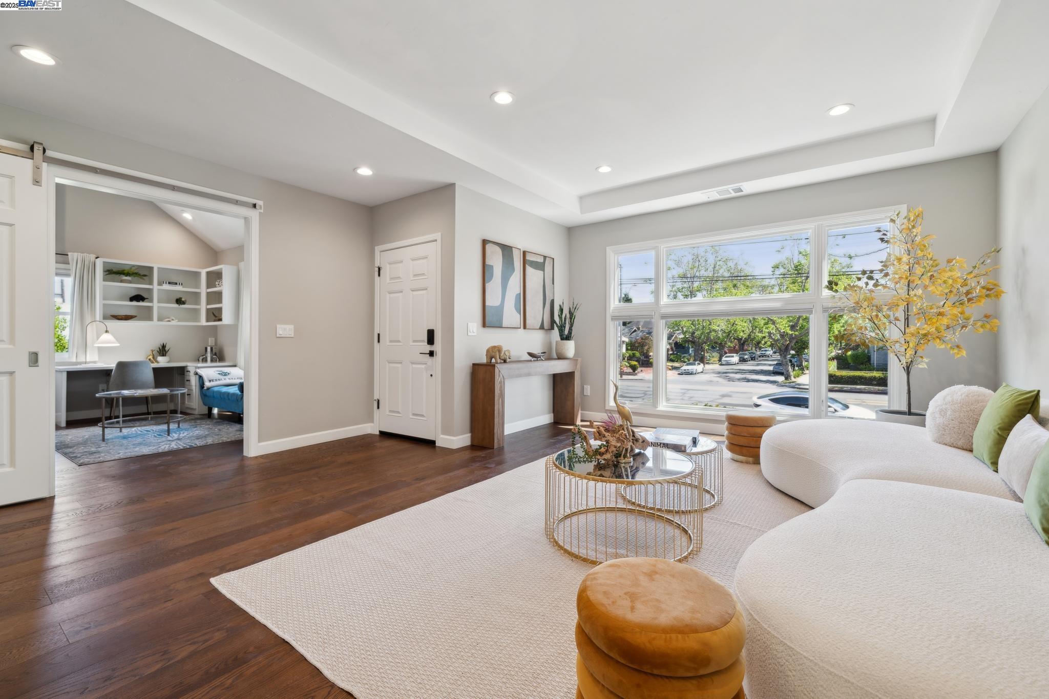 935 Lincoln Ave, Alameda, California 94501, ,Residential Income,For Sale,935 Lincoln Ave,41096722