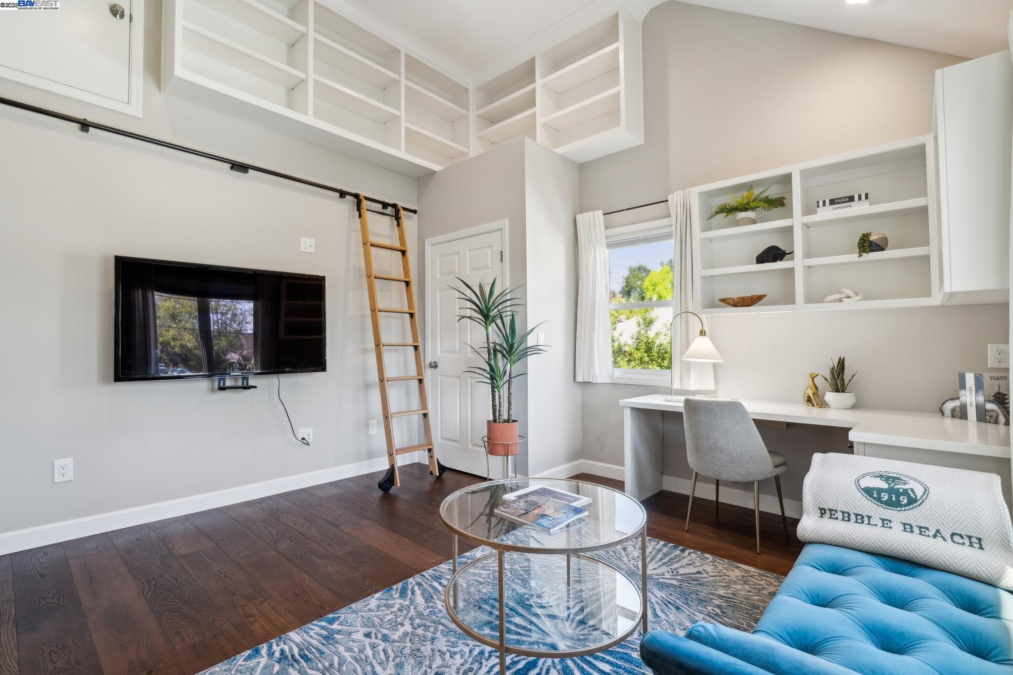 935 Lincoln Ave, Alameda, California 94501, ,Residential Income,For Sale,935 Lincoln Ave,41096722