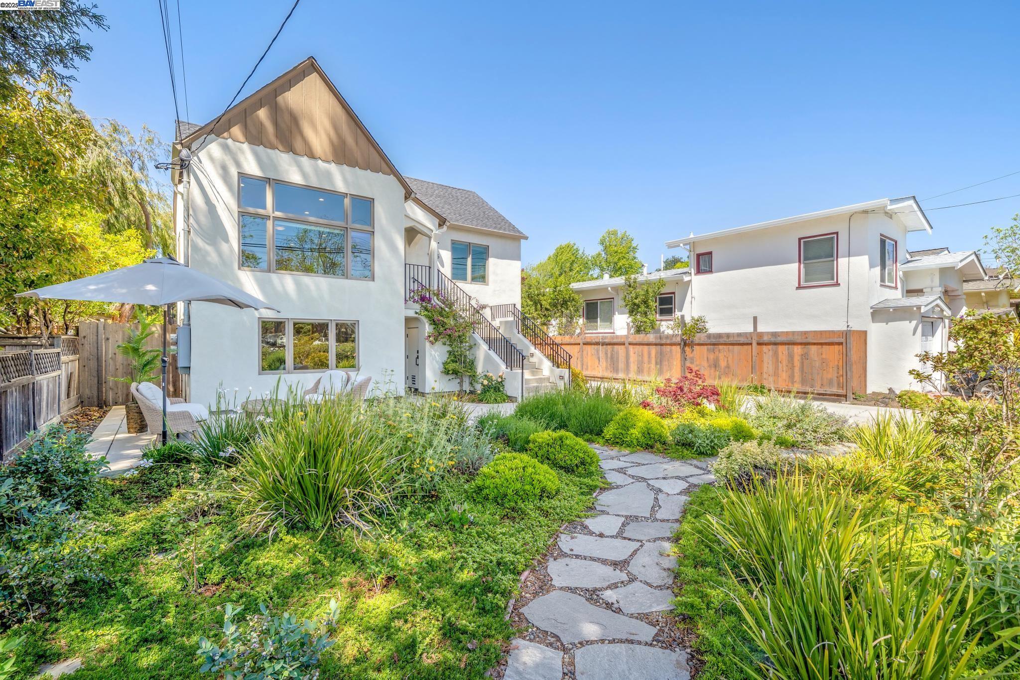935 Lincoln Ave, Alameda, California 94501, ,Residential Income,For Sale,935 Lincoln Ave,41096722