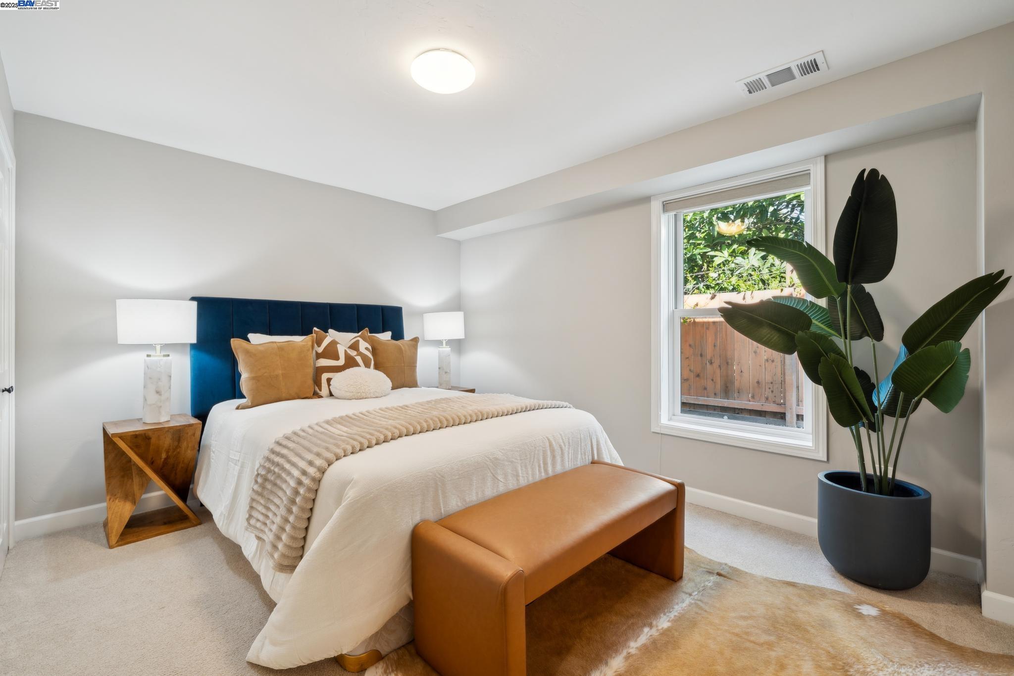 935 Lincoln Ave, Alameda, California 94501, ,Residential Income,For Sale,935 Lincoln Ave,41096722