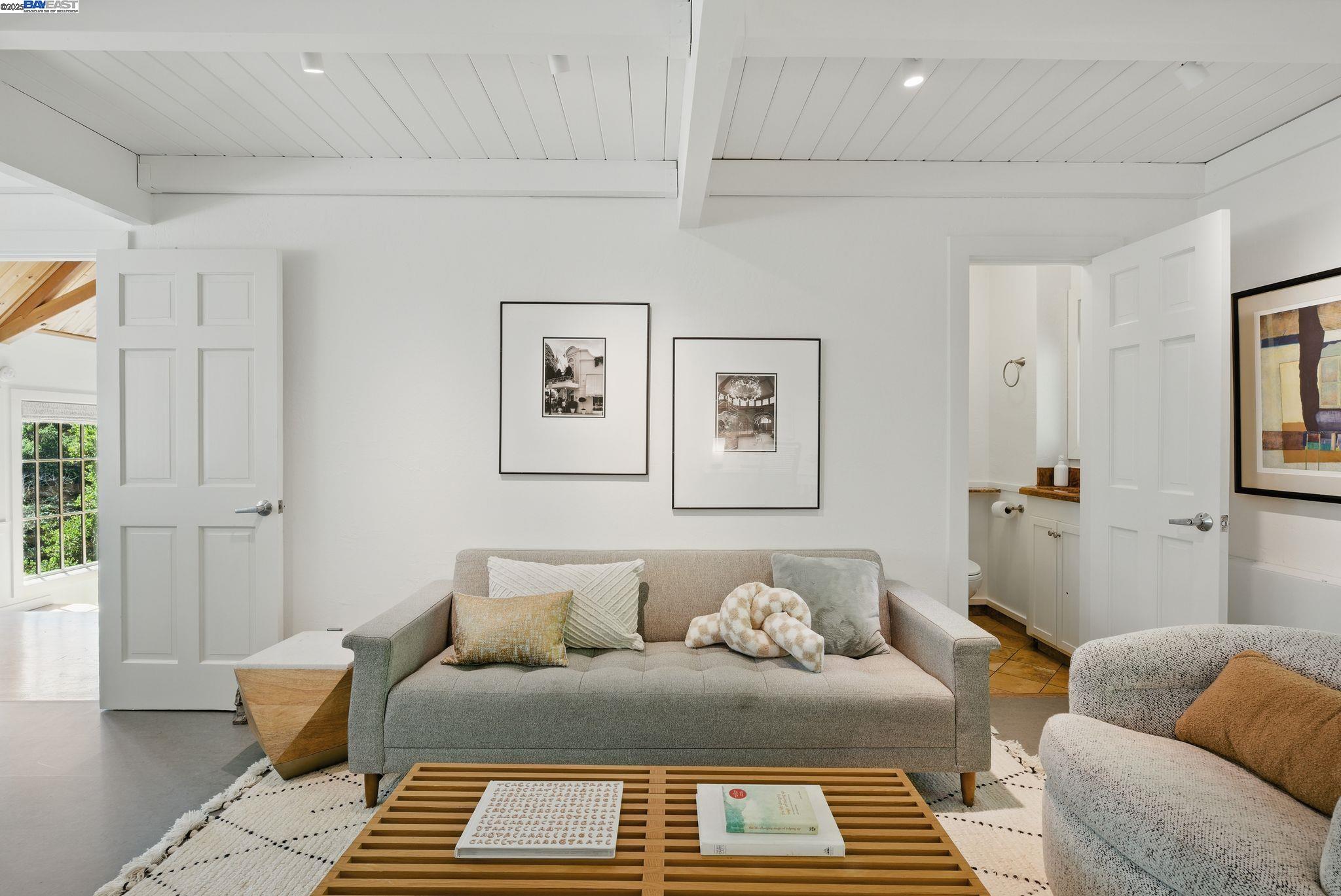 Detail Gallery Image 39 of 59 For 7380 Claremont Ave, Berkeley,  CA 94705 - 3 Beds | 2/1 Baths
