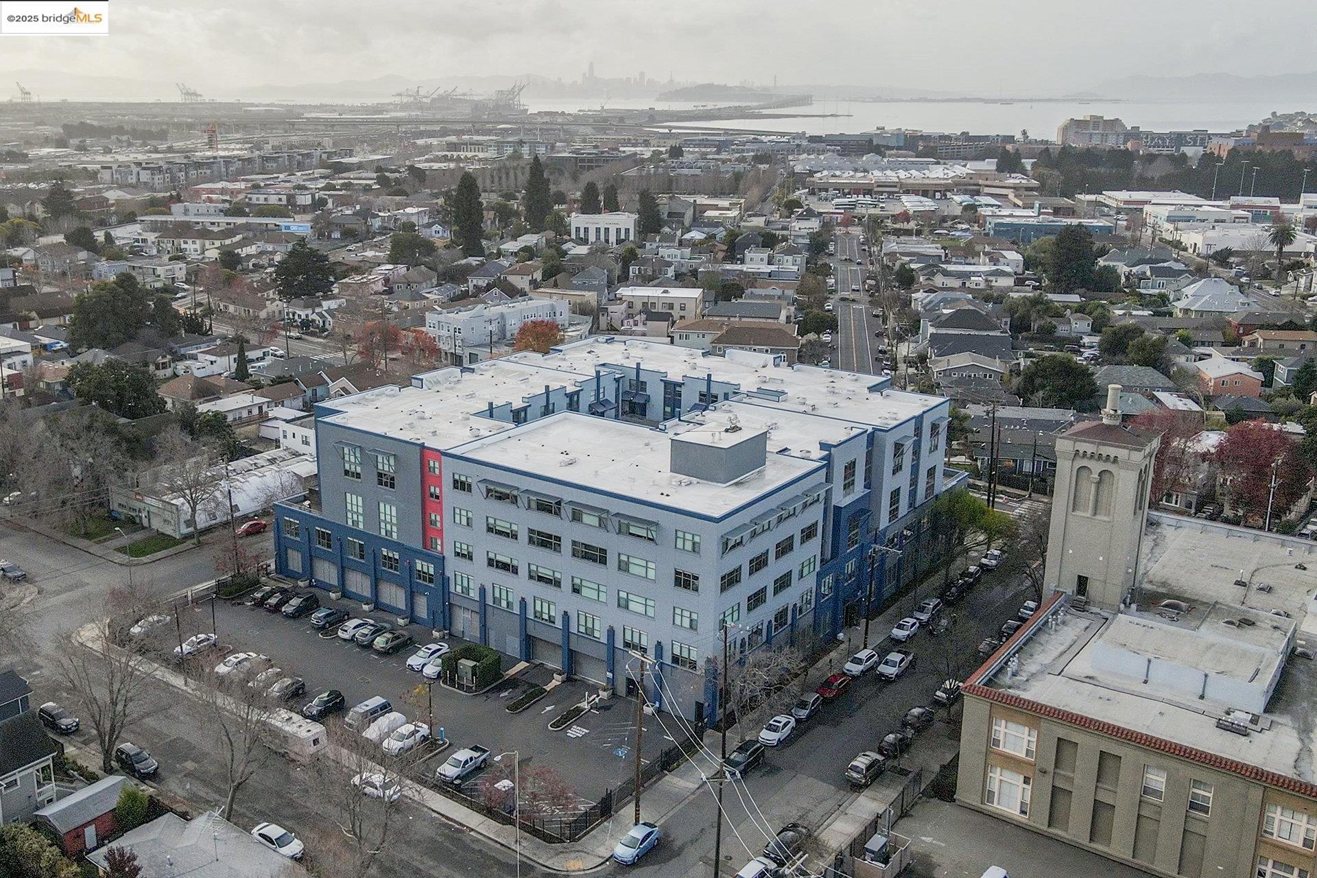 1001 46Th St # 220, Emeryville, California 94608, 1 Bedroom Bedrooms, 3 Rooms Rooms,1 BathroomBathrooms,Residential,For Sale,1001 46Th St # 220,41096729