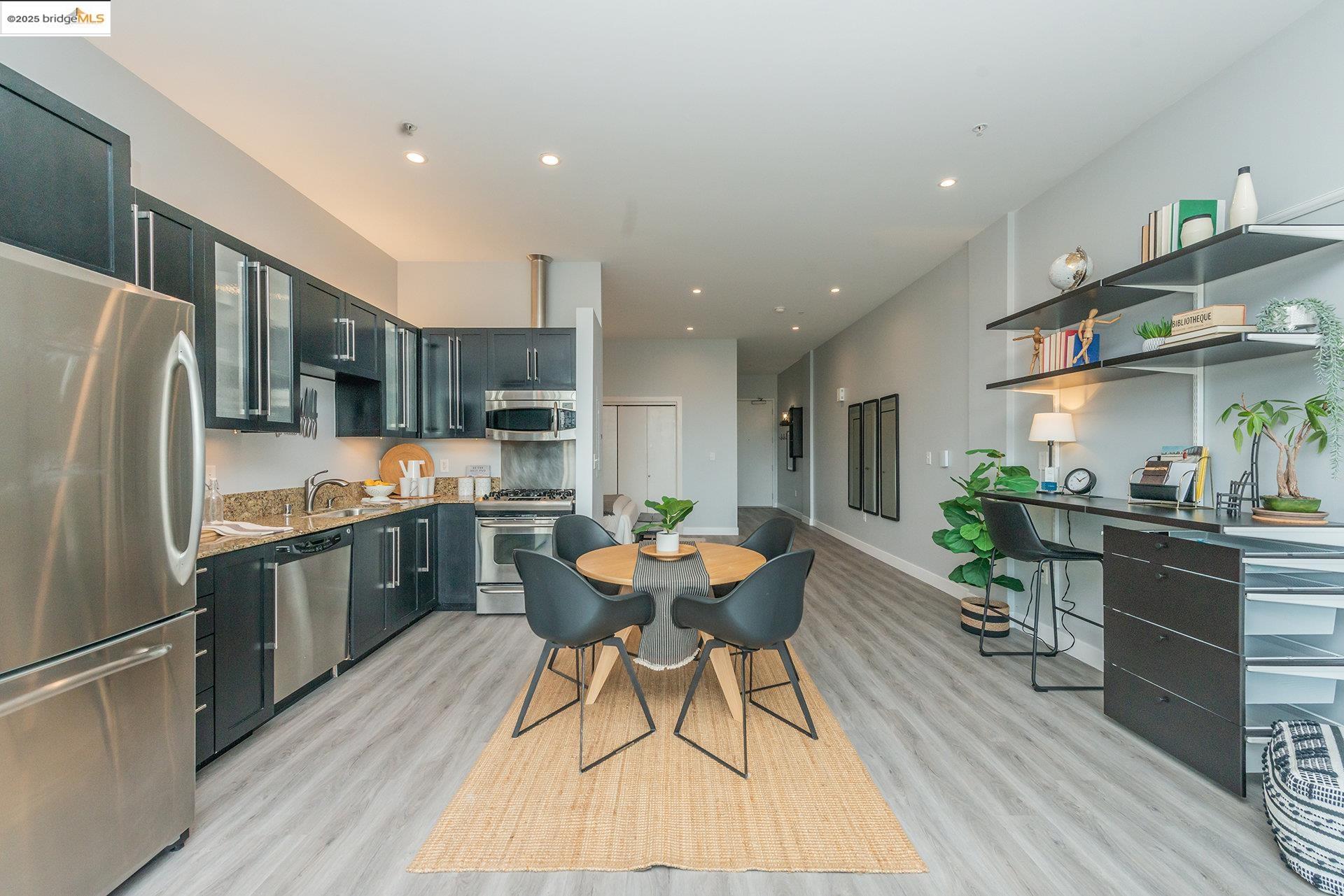1001 46Th St # 220, Emeryville, California 94608, 1 Bedroom Bedrooms, 3 Rooms Rooms,1 BathroomBathrooms,Residential,For Sale,1001 46Th St # 220,41096729