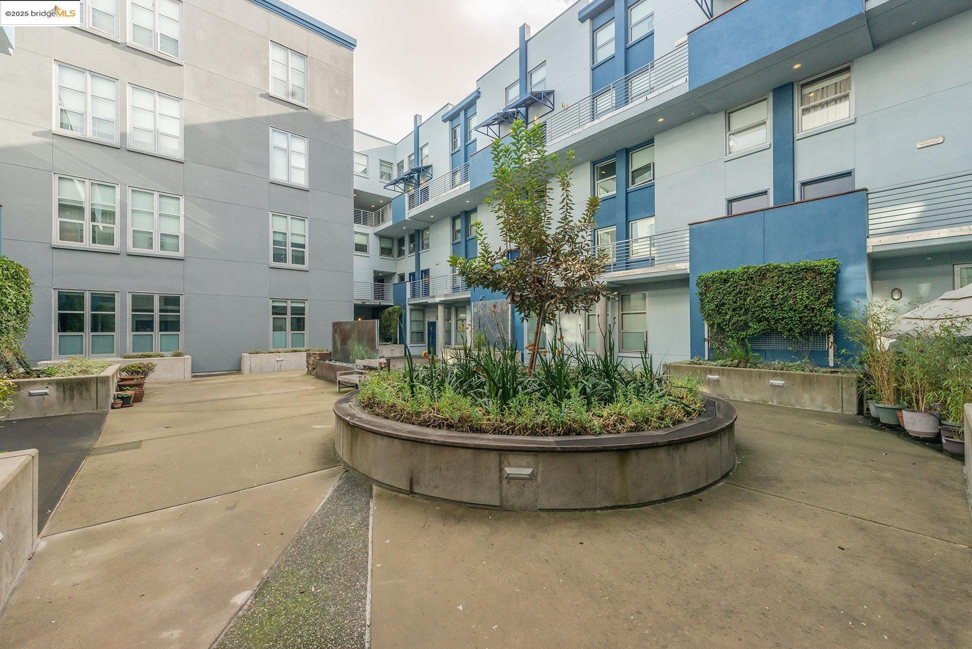 1001 46Th St # 220, Emeryville, California 94608, 1 Bedroom Bedrooms, 3 Rooms Rooms,1 BathroomBathrooms,Residential,For Sale,1001 46Th St # 220,41096729