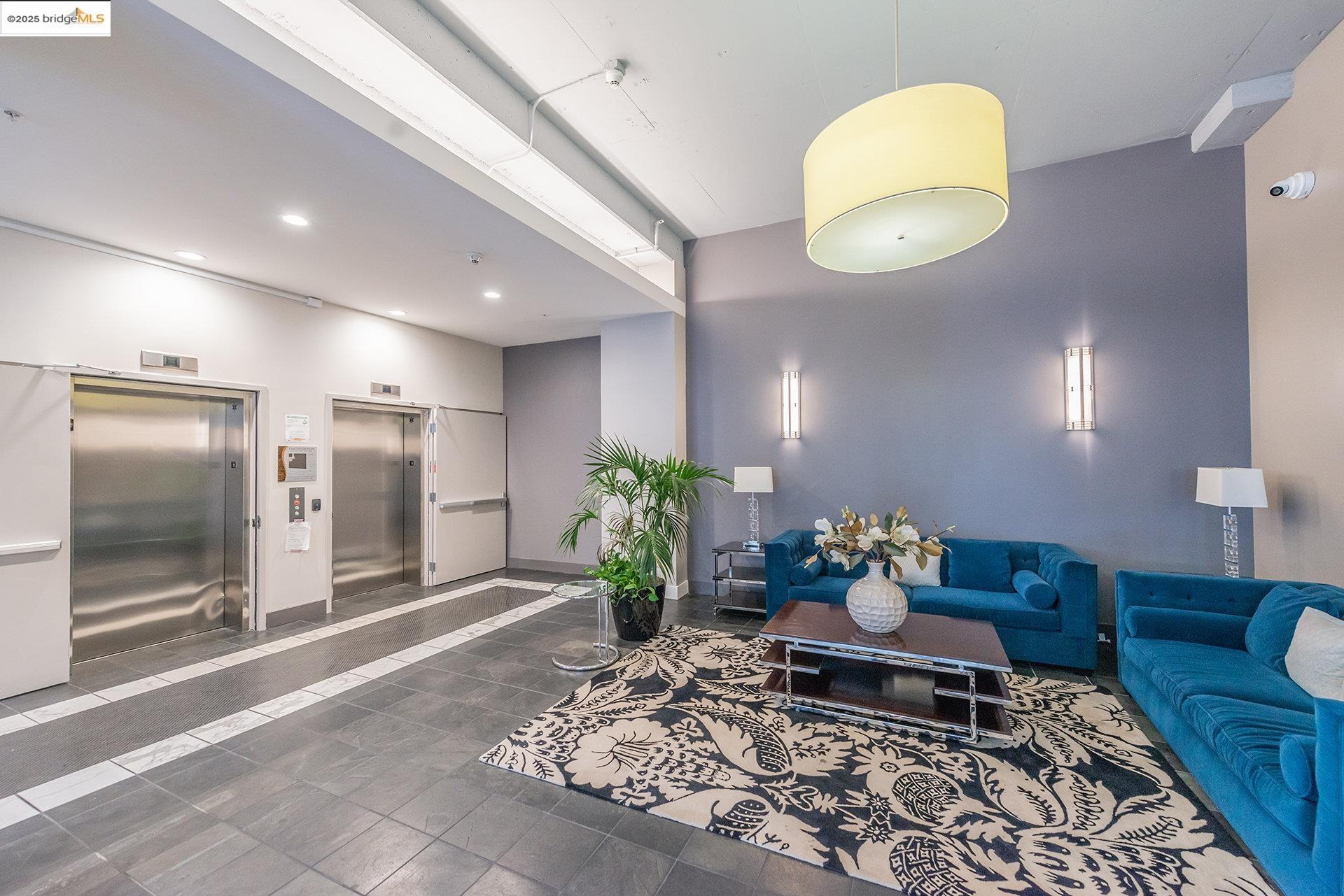 1001 46Th St # 220, Emeryville, California 94608, 1 Bedroom Bedrooms, 3 Rooms Rooms,1 BathroomBathrooms,Residential,For Sale,1001 46Th St # 220,41096729