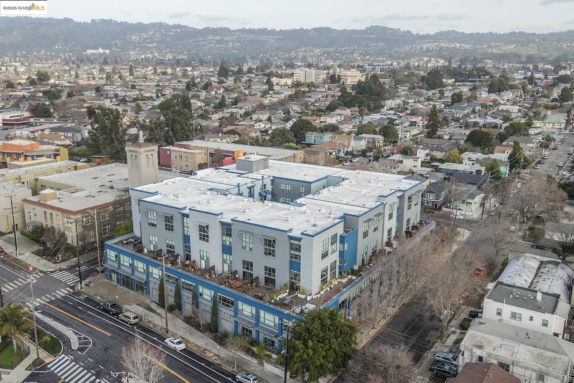 1001 46Th St # 220, Emeryville, California 94608, 1 Bedroom Bedrooms, 3 Rooms Rooms,1 BathroomBathrooms,Residential,For Sale,1001 46Th St # 220,41096729