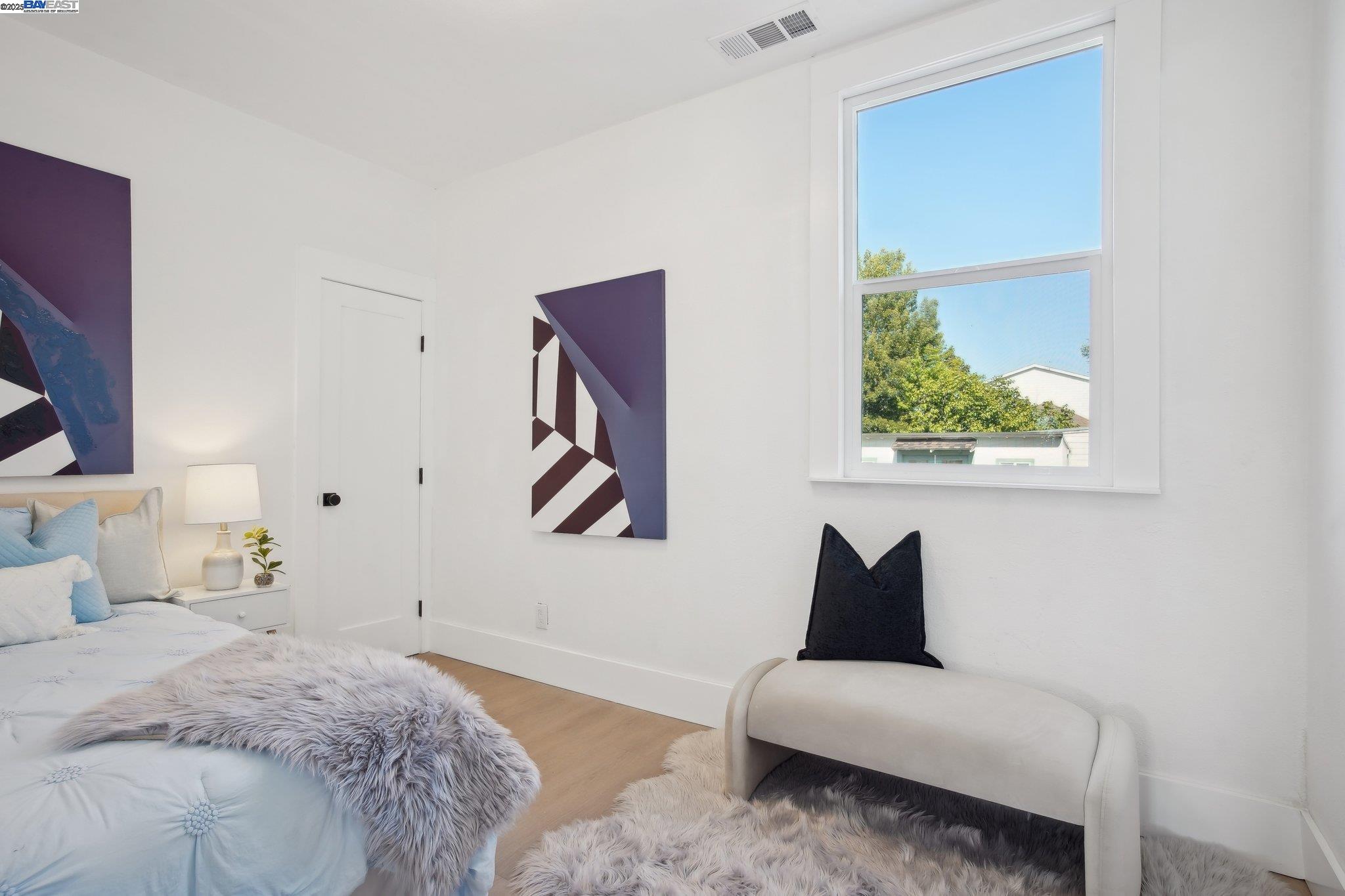 1834 8Th St, Alameda, California 94501, 2 Bedrooms Bedrooms, 5 Rooms Rooms,2 BathroomsBathrooms,Residential,For Sale,1834 8Th St,41096731