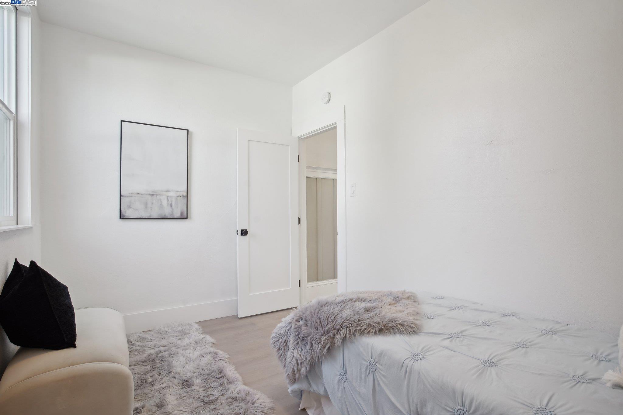 1834 8Th St, Alameda, California 94501, 2 Bedrooms Bedrooms, 5 Rooms Rooms,2 BathroomsBathrooms,Residential,For Sale,1834 8Th St,41096731