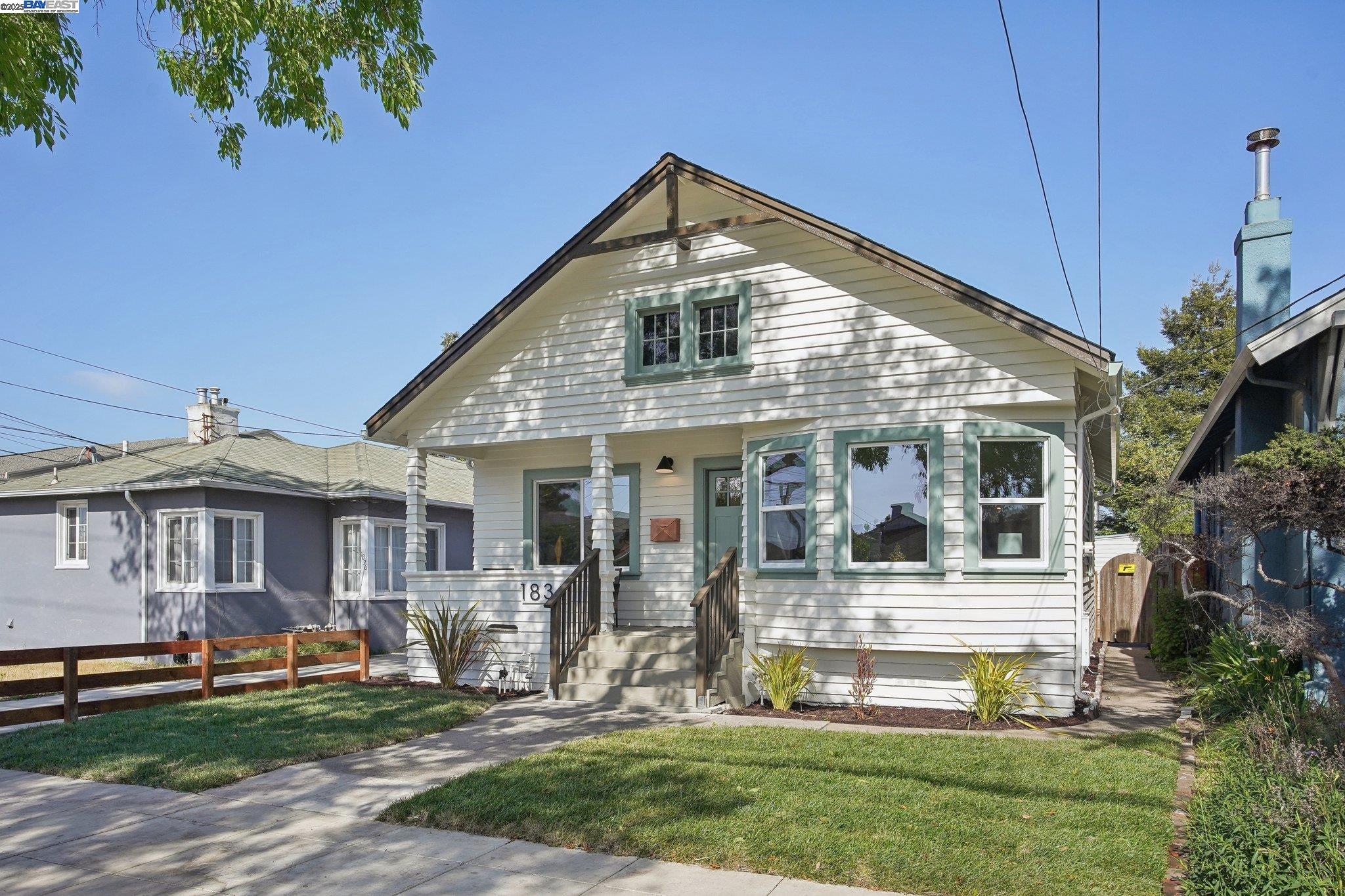 1834 8Th St, Alameda, California 94501, 2 Bedrooms Bedrooms, 5 Rooms Rooms,2 BathroomsBathrooms,Residential,For Sale,1834 8Th St,41096731