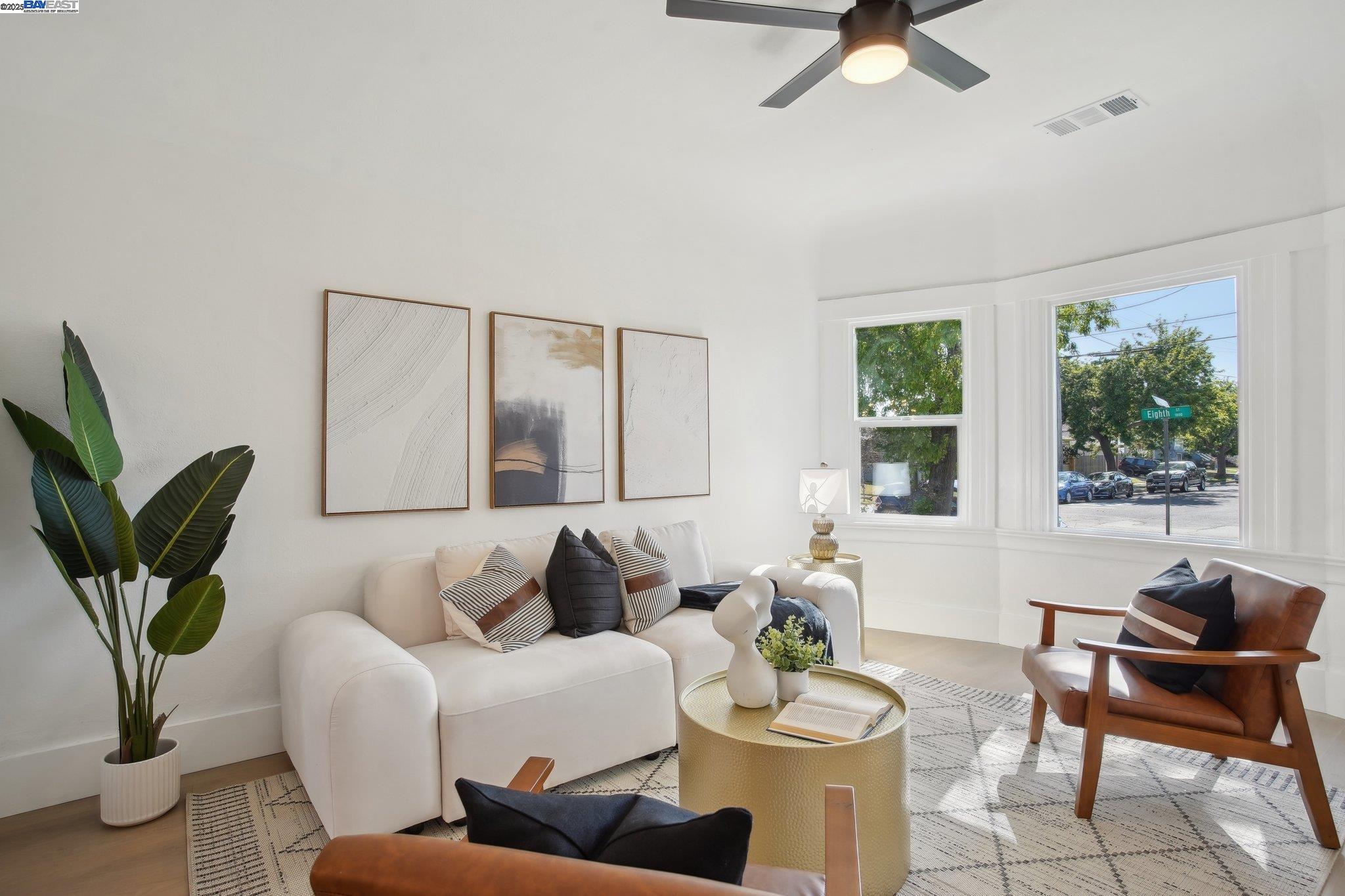 1834 8Th St, Alameda, California 94501, 2 Bedrooms Bedrooms, 5 Rooms Rooms,2 BathroomsBathrooms,Residential,For Sale,1834 8Th St,41096731