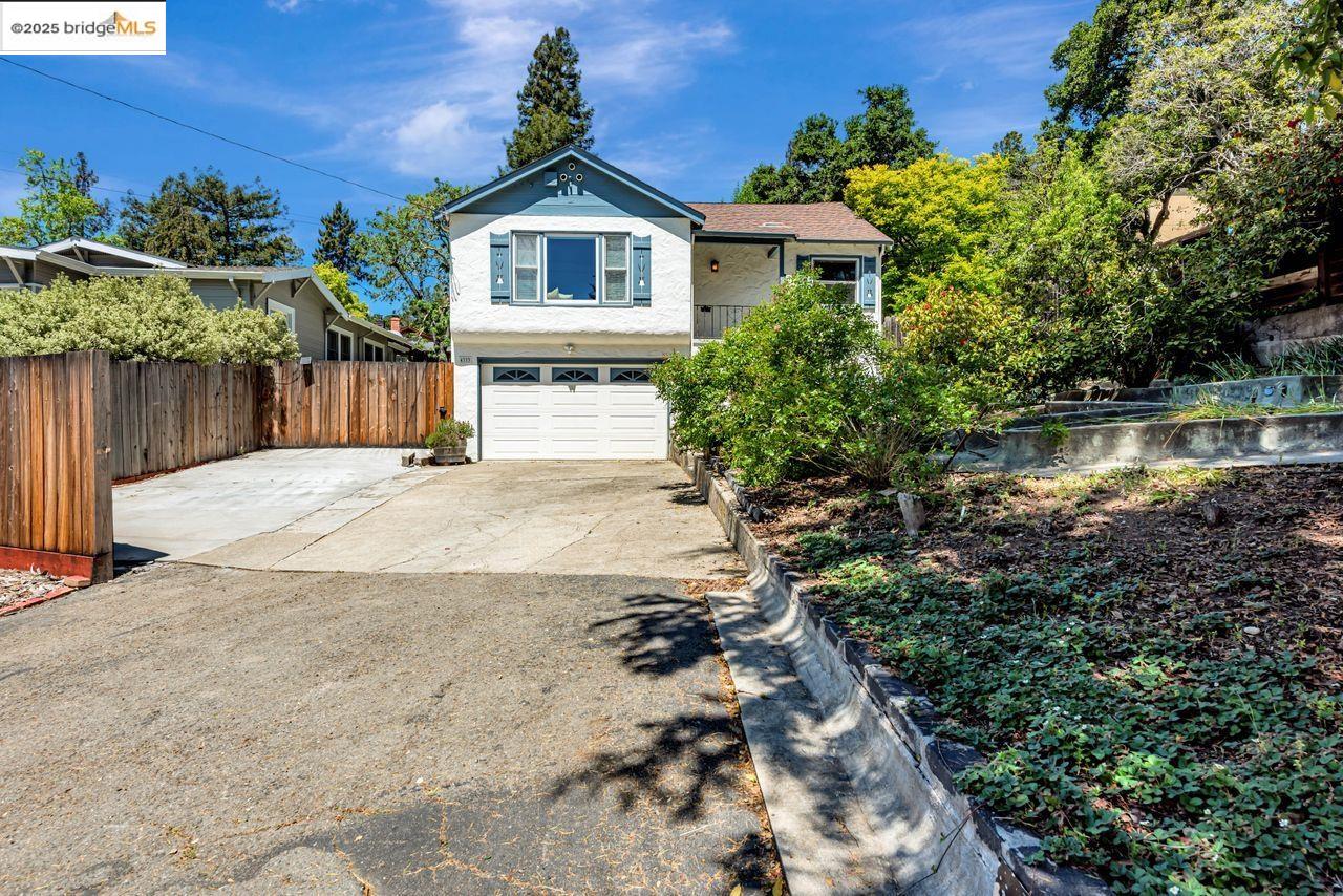 Detail Gallery Image 1 of 39 For 4373 Rettig, Oakland,  CA 94602-3511 - 2 Beds | 2 Baths