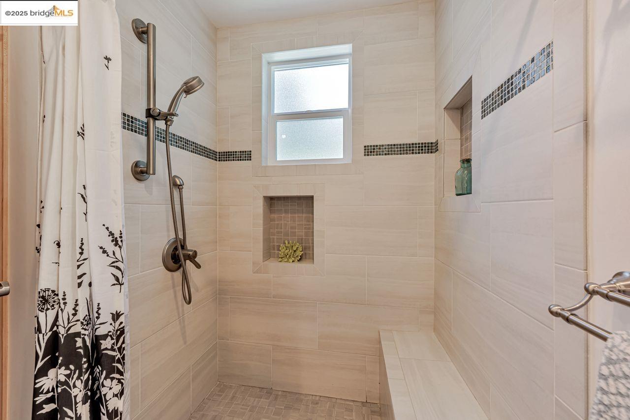Detail Gallery Image 26 of 39 For 4373 Rettig, Oakland,  CA 94602-3511 - 2 Beds | 2 Baths
