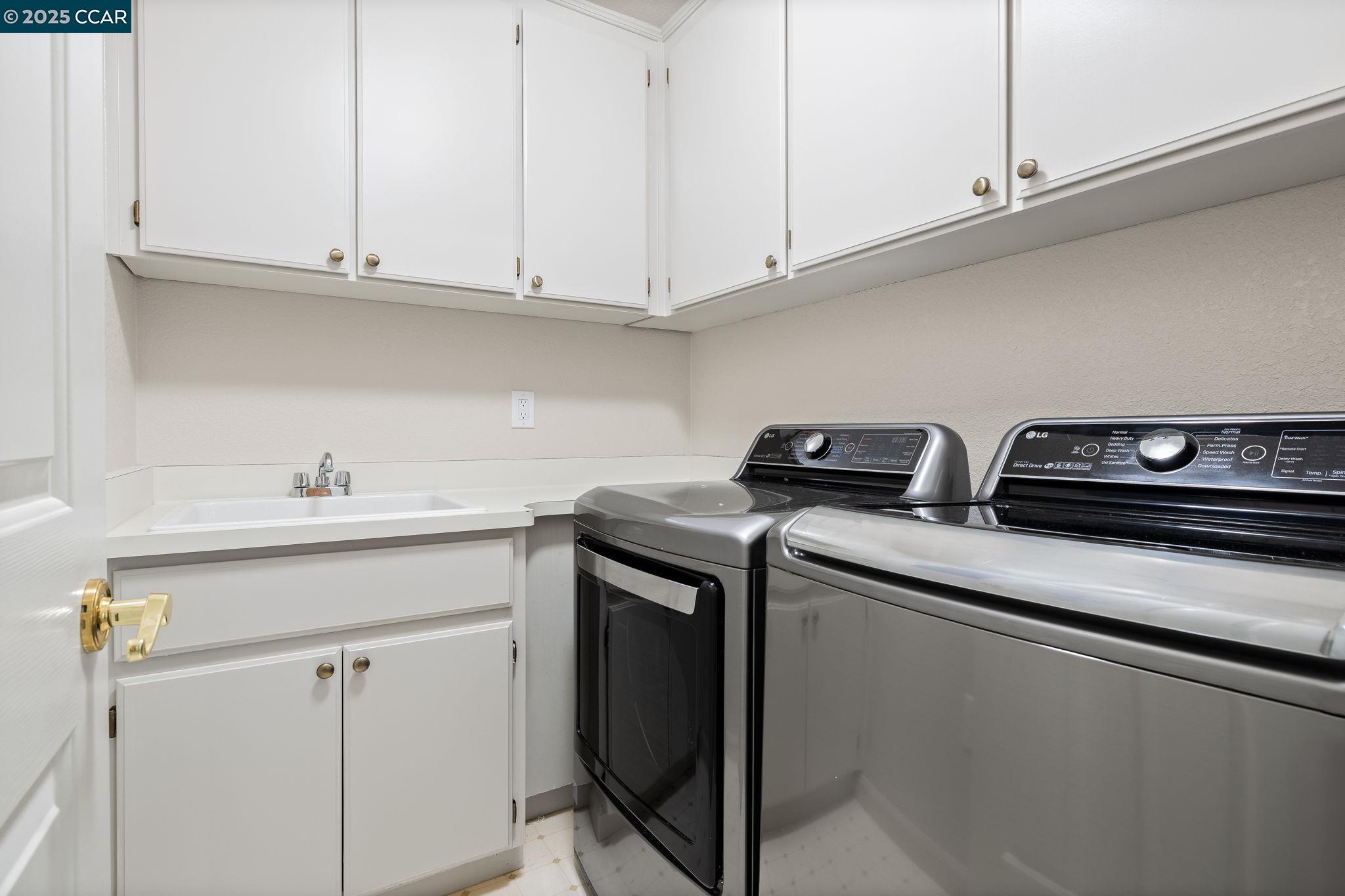 5920 Horsemans Canyon Dr # 2B, Walnut Creek, California 94595, 2 Bedrooms Bedrooms, 8 Rooms Rooms,2 BathroomsBathrooms,Residential,For Sale,5920 Horsemans Canyon Dr # 2B,41096735