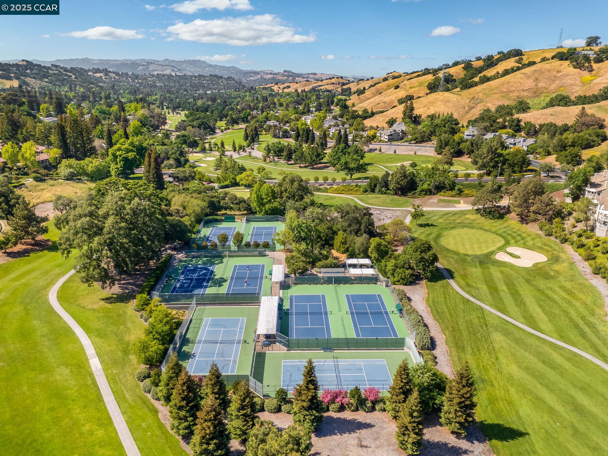 5920 Horsemans Canyon Dr # 2B, Walnut Creek, California 94595, 2 Bedrooms Bedrooms, 8 Rooms Rooms,2 BathroomsBathrooms,Residential,For Sale,5920 Horsemans Canyon Dr # 2B,41096735