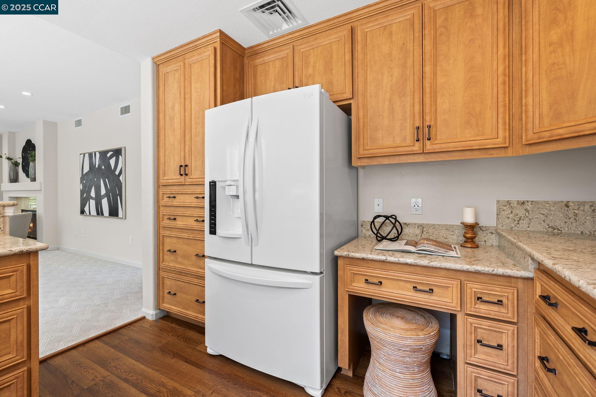 5920 Horsemans Canyon Dr # 2B, Walnut Creek, California 94595, 2 Bedrooms Bedrooms, 8 Rooms Rooms,2 BathroomsBathrooms,Residential,For Sale,5920 Horsemans Canyon Dr # 2B,41096735