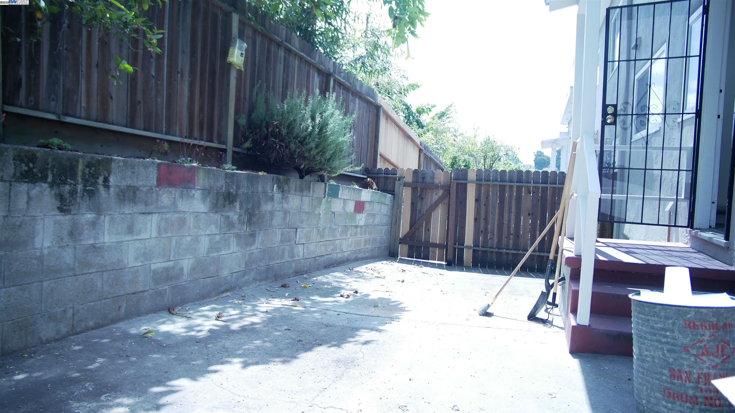Photo #5: 41096737 Listing: Photo #5