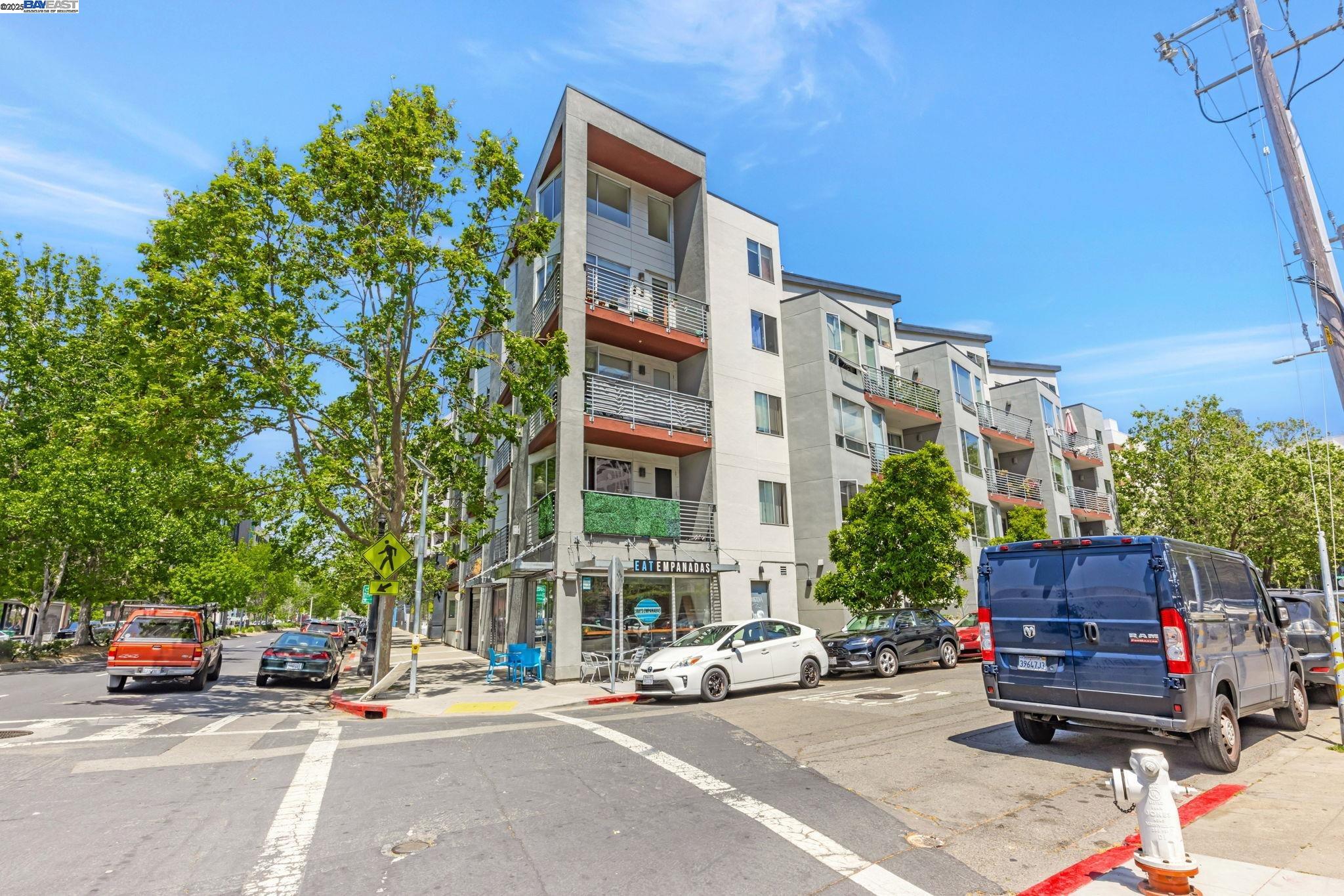 Detail Gallery Image 1 of 24 For , Oakland,  CA 94612 - – Beds | – Baths