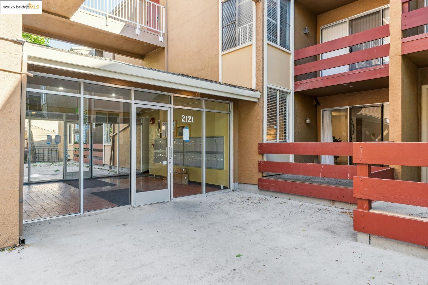 Detail Gallery Image 21 of 26 For 2121 Vale Rd #121,  San Pablo,  CA 94806 - 2 Beds | 2 Baths