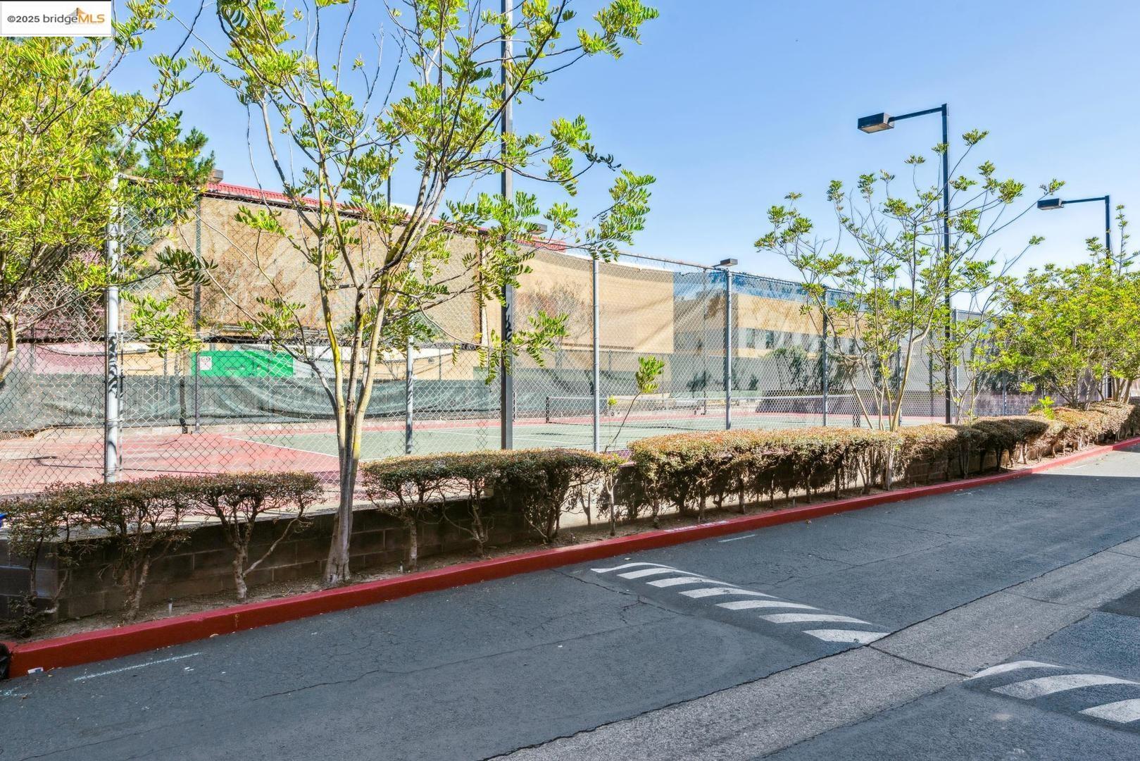 Detail Gallery Image 25 of 26 For 2121 Vale Rd #121,  San Pablo,  CA 94806 - 2 Beds | 2 Baths