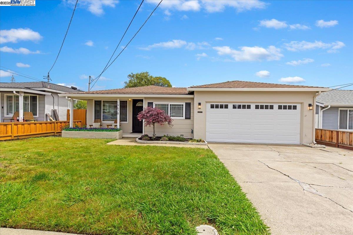 Detail Gallery Image 1 of 1 For 19678 Bernal Street, Castro Valley,  CA 94546 - 3 Beds | 2 Baths