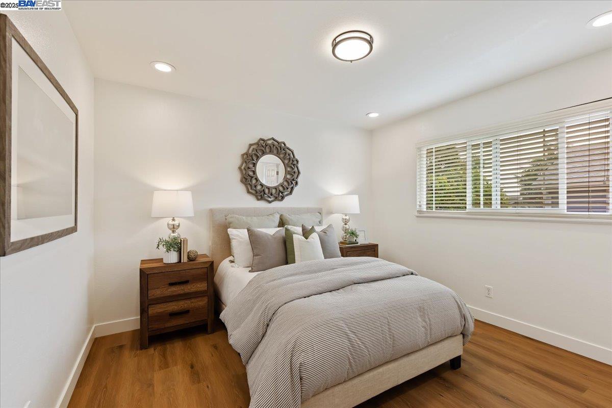 Detail Gallery Image 14 of 35 For 19678 Bernal Street, Castro Valley,  CA 94546 - 3 Beds | 2 Baths