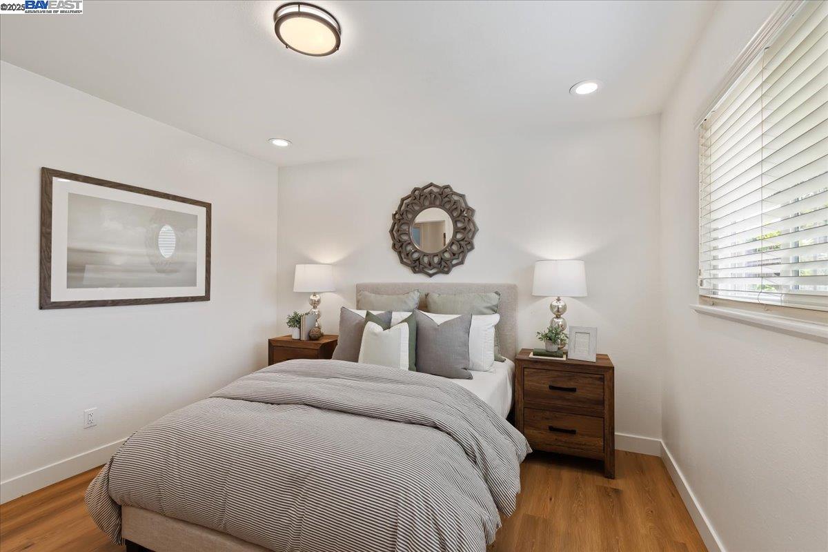 Detail Gallery Image 15 of 35 For 19678 Bernal Street, Castro Valley,  CA 94546 - 3 Beds | 2 Baths