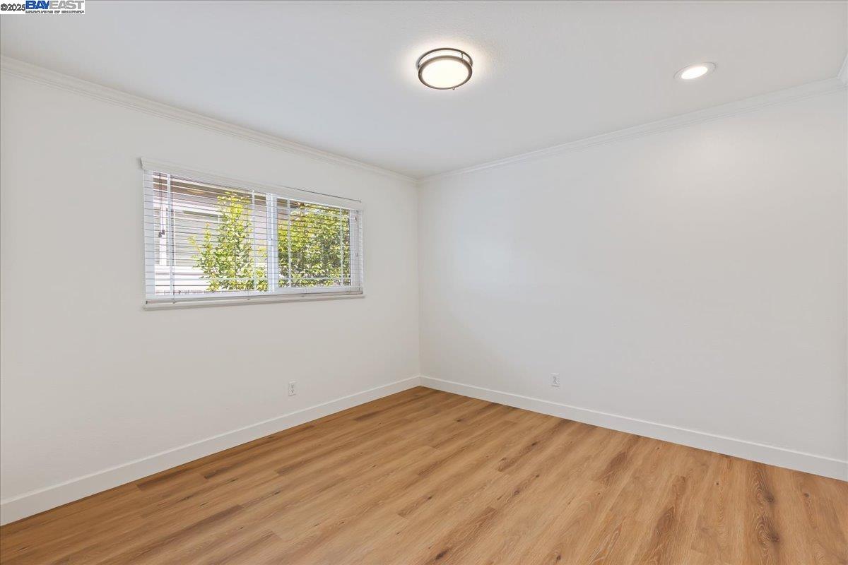 Detail Gallery Image 17 of 35 For 19678 Bernal Street, Castro Valley,  CA 94546 - 3 Beds | 2 Baths
