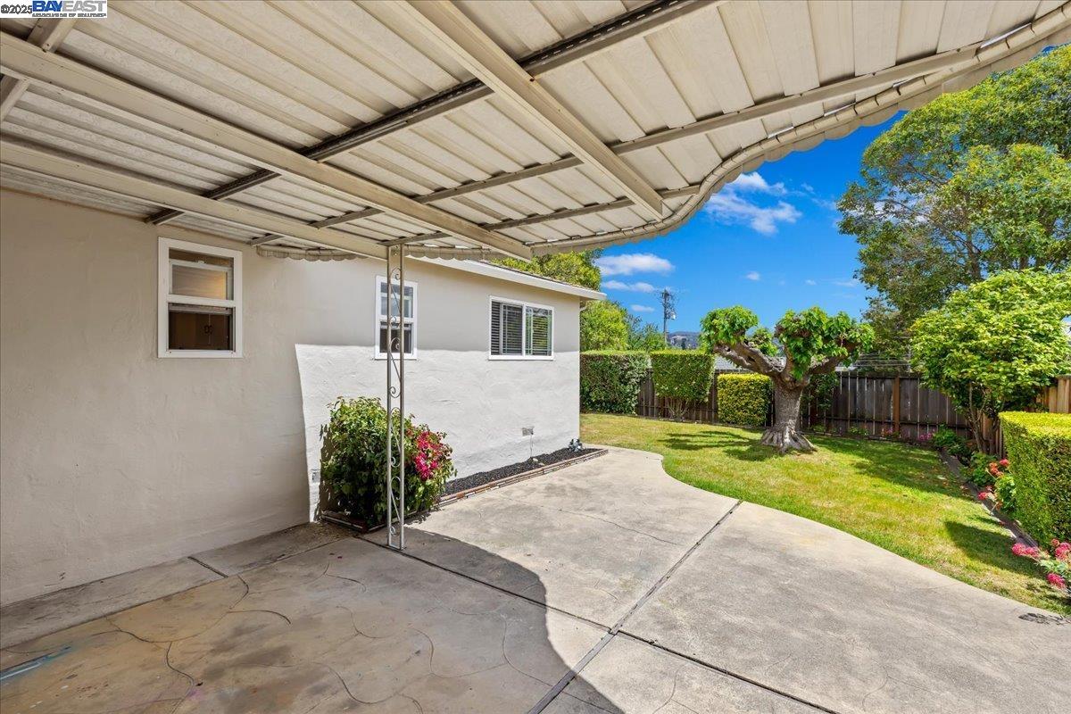 Detail Gallery Image 21 of 35 For 19678 Bernal Street, Castro Valley,  CA 94546 - 3 Beds | 2 Baths