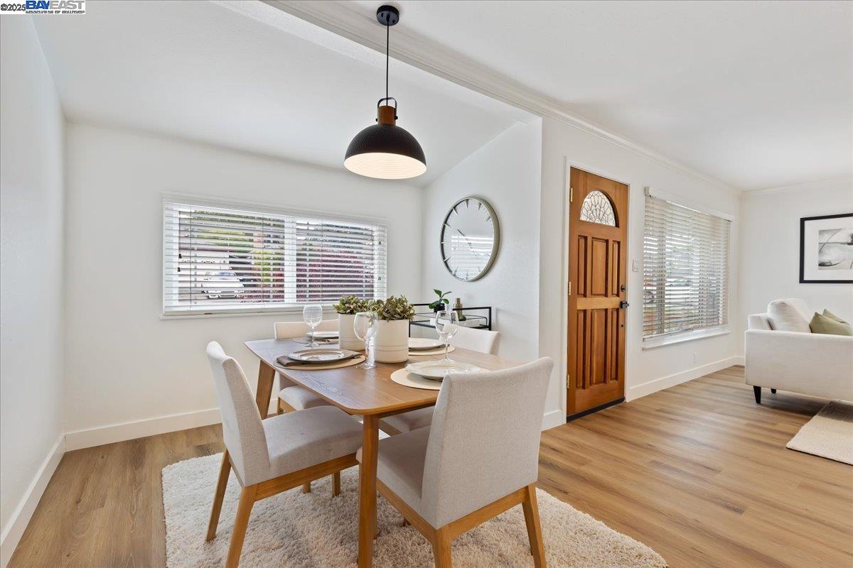 Detail Gallery Image 8 of 35 For 19678 Bernal Street, Castro Valley,  CA 94546 - 3 Beds | 2 Baths
