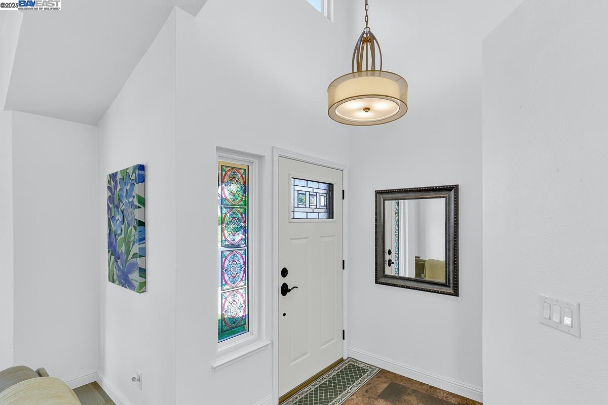 Detail Gallery Image 12 of 51 For 419 Longridge Dr, Vallejo,  CA 94591 - 3 Beds | 2 Baths
