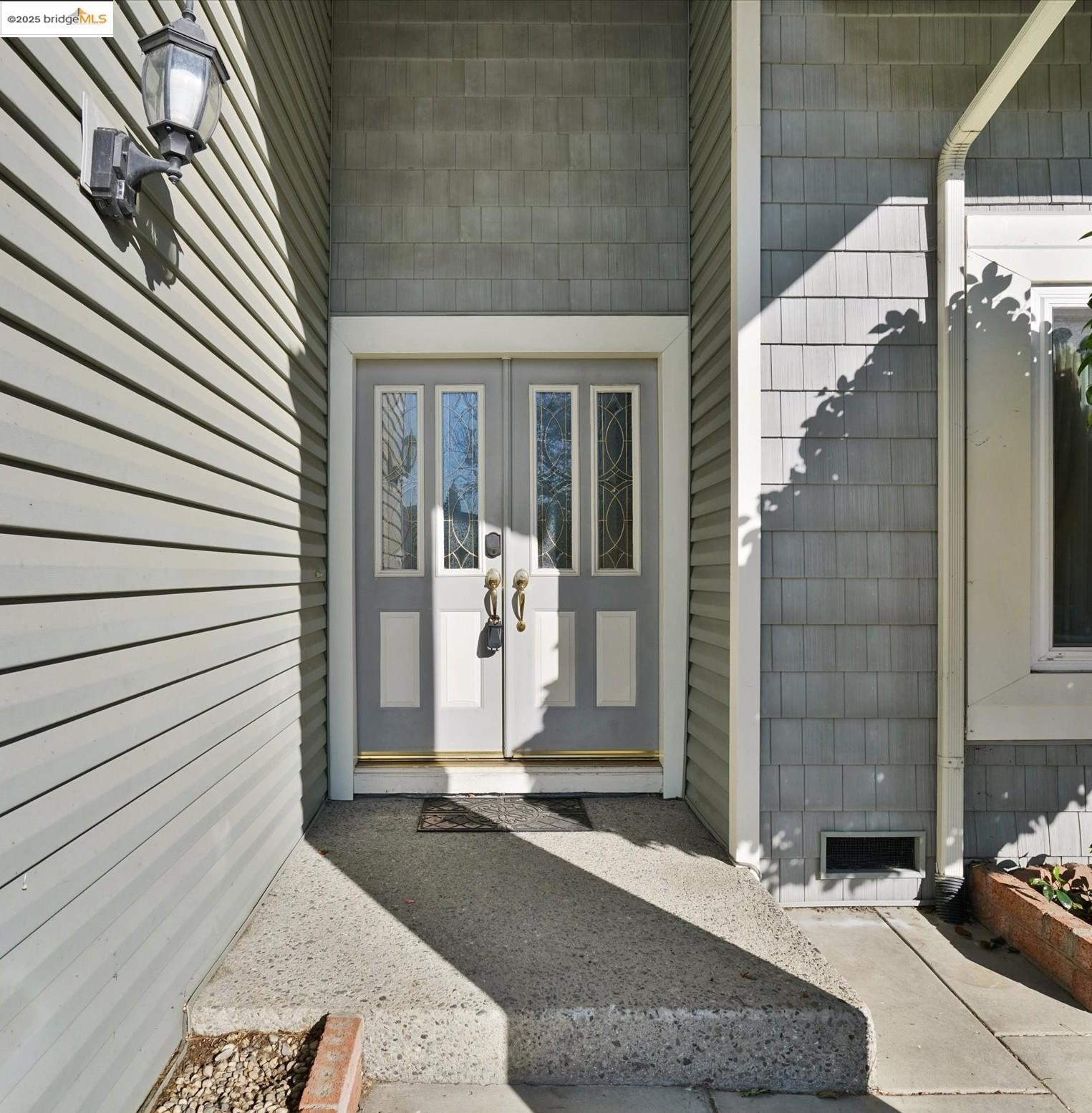 Detail Gallery Image 3 of 32 For 34607 Wells Ave, Fremont,  CA 94555 - 4 Beds | 2/1 Baths