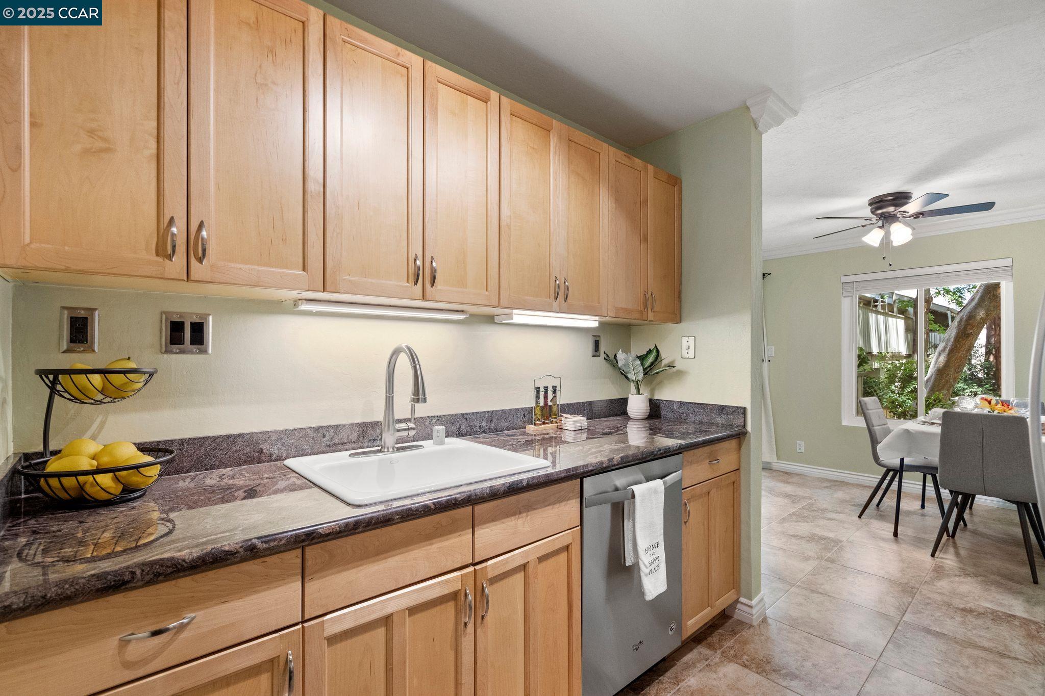Photo #8: 41096749 Listing: Photo #8