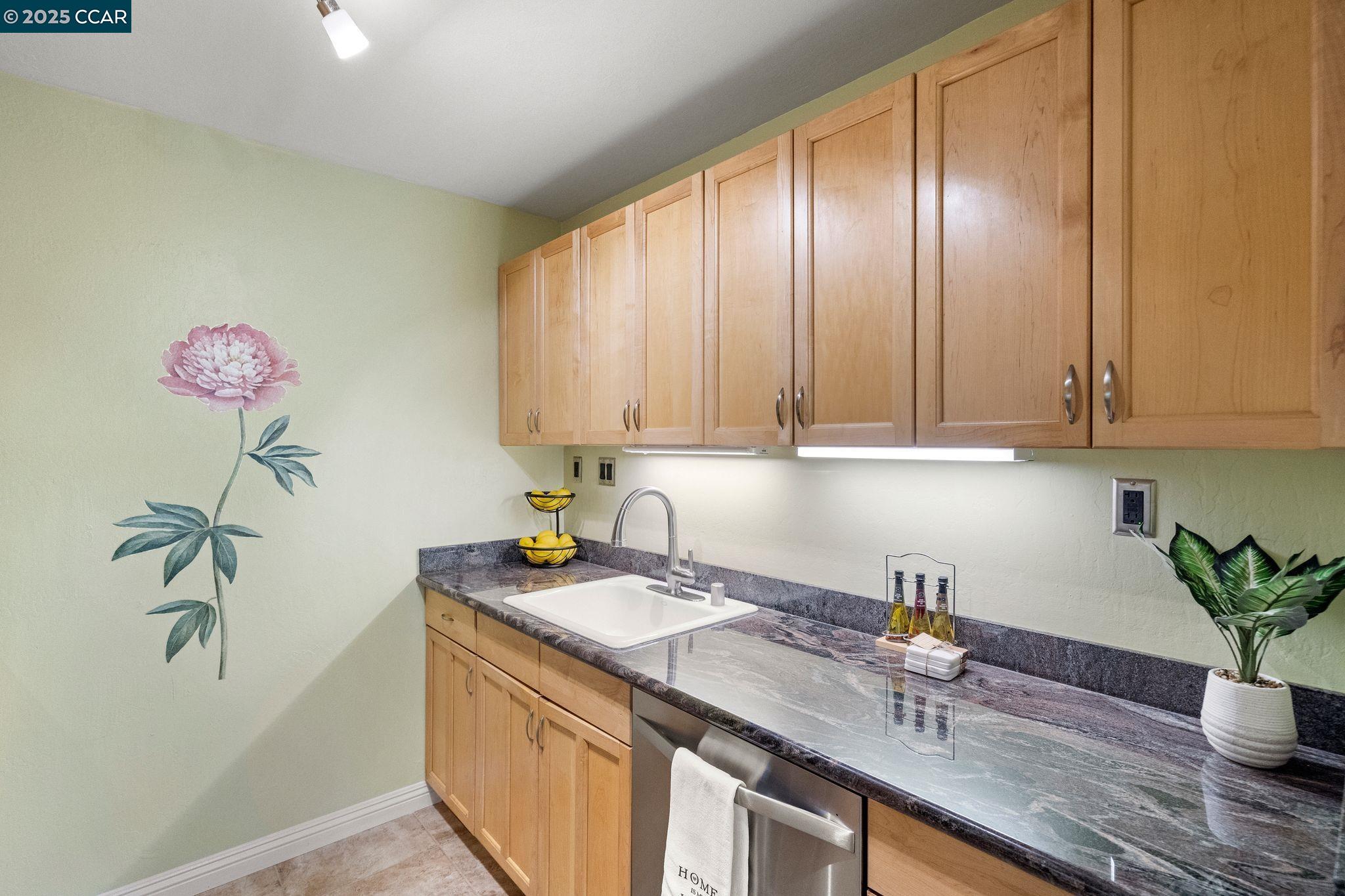 Photo #10: 41096749 Listing: Photo #10