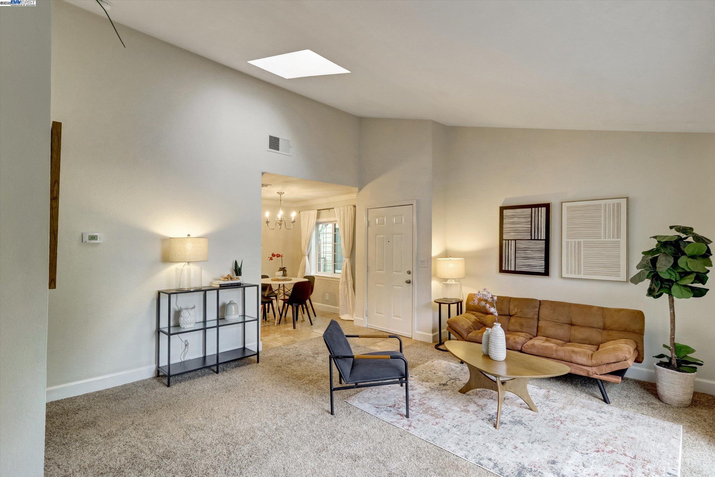 130 Eastridge, San Ramon, California 94582, 1 Bedroom Bedrooms, 4 Rooms Rooms,1 BathroomBathrooms,Residential Lease,For Rent,130 Eastridge,41096753
