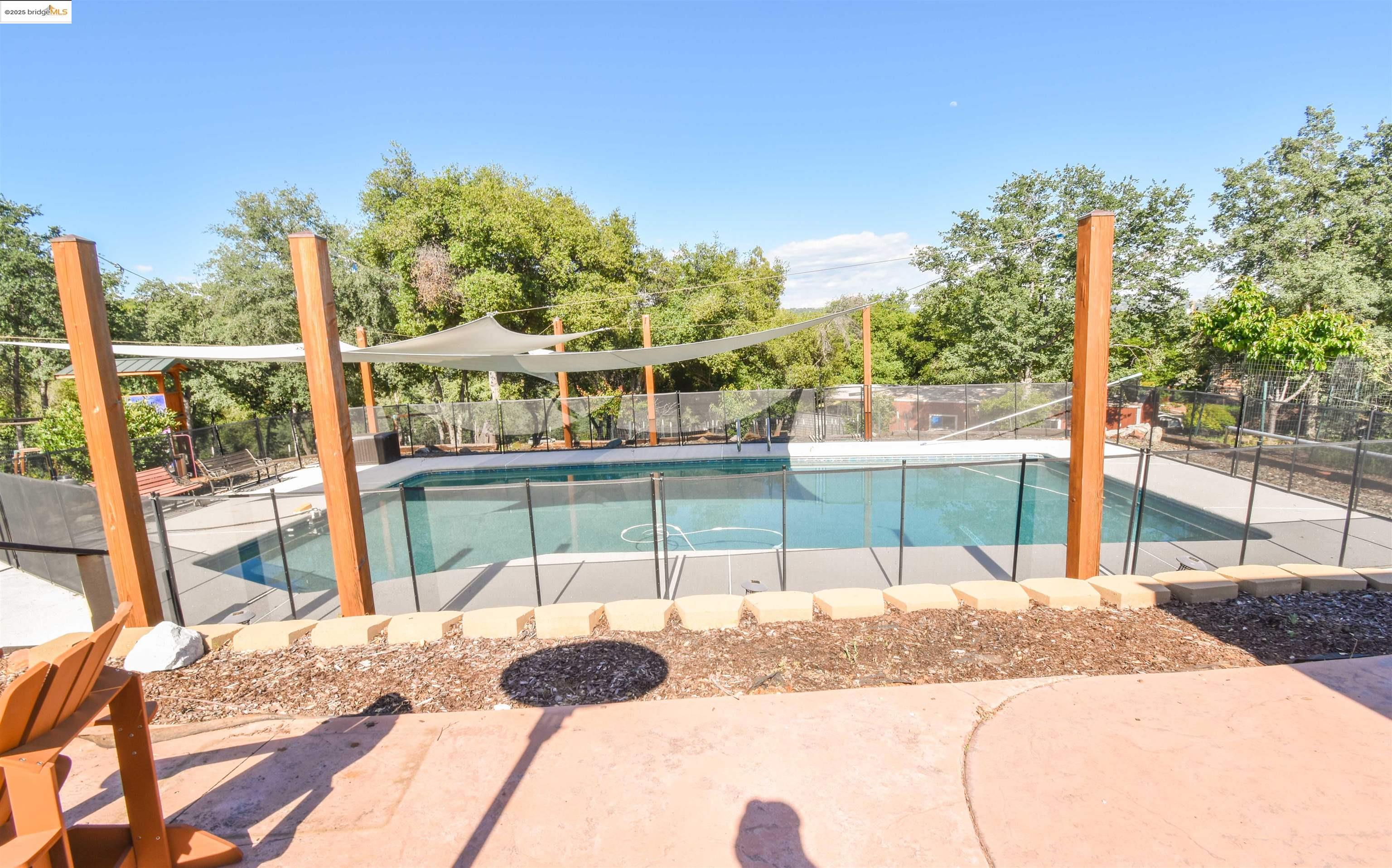 Detail Gallery Image 23 of 56 For 18306 Corte Del Montana, Sonora,  CA 95370 - 4 Beds | 2/1 Baths