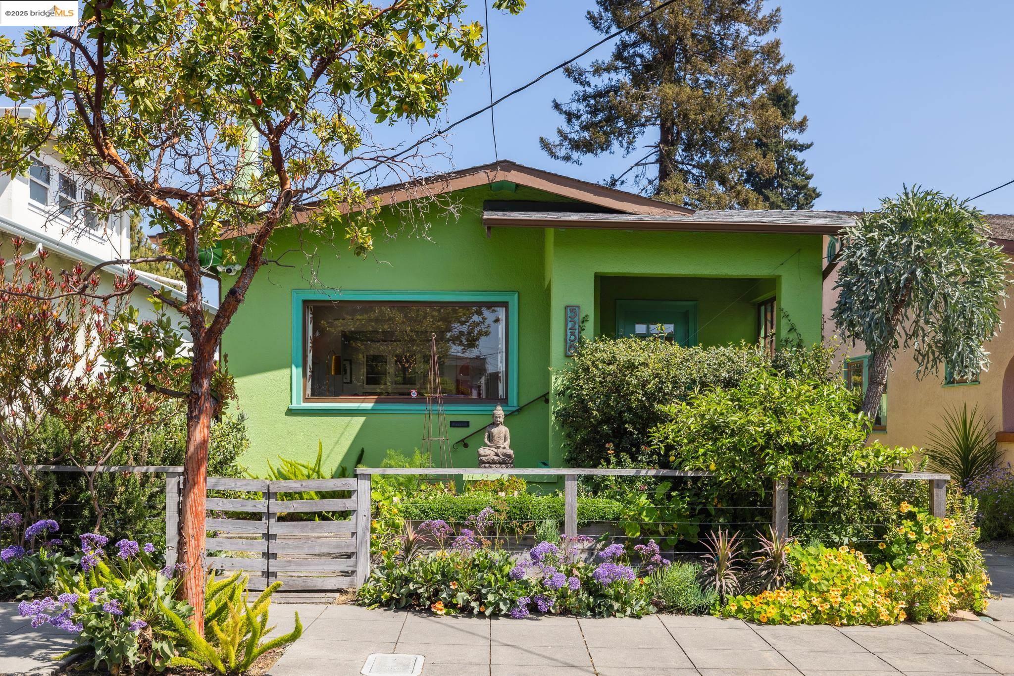 Detail Gallery Image 1 of 60 For 5236 James Ave, Oakland,  CA 94618 - 3 Beds | 2 Baths