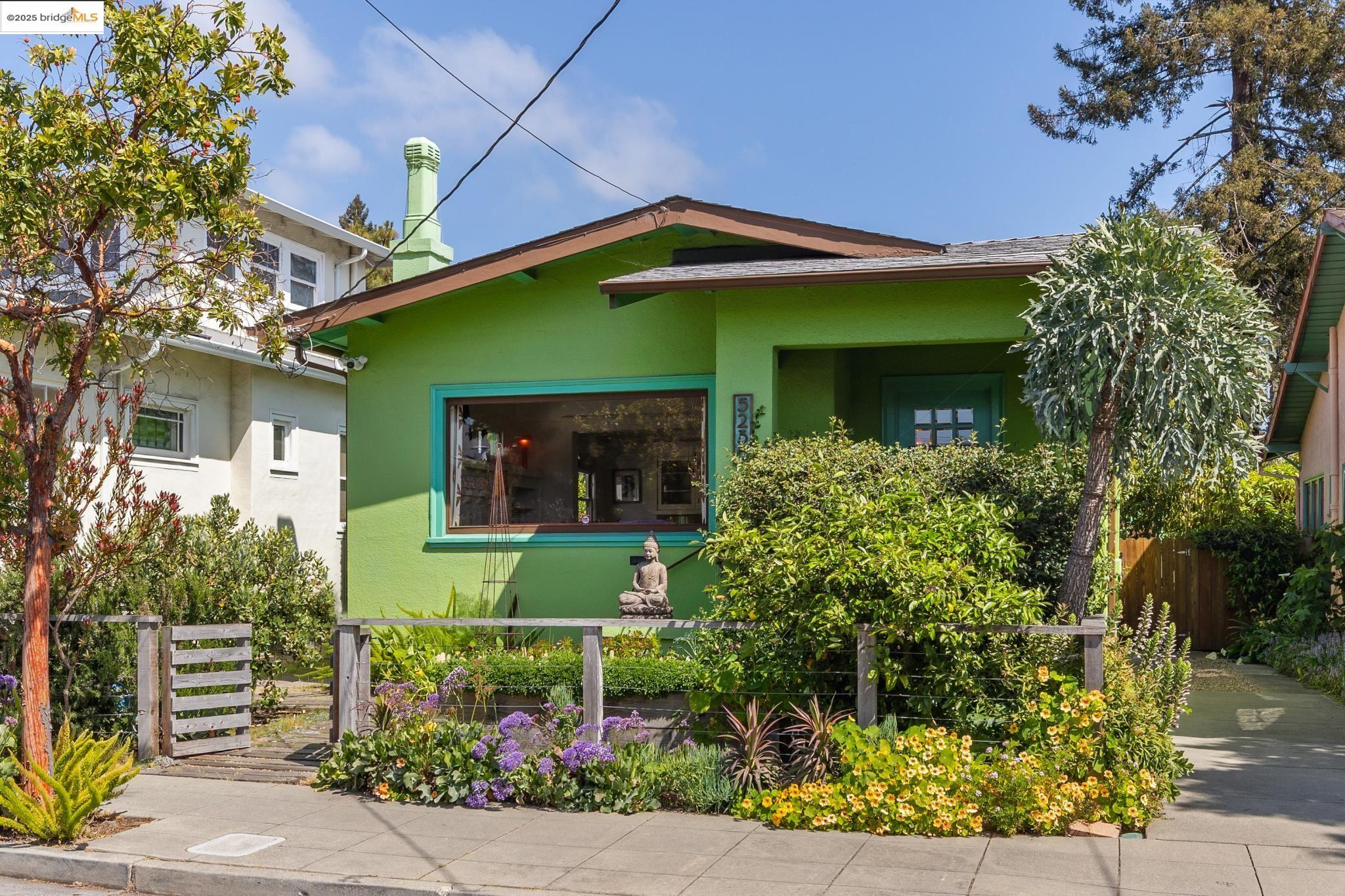 Detail Gallery Image 2 of 60 For 5236 James Ave, Oakland,  CA 94618 - 3 Beds | 2 Baths