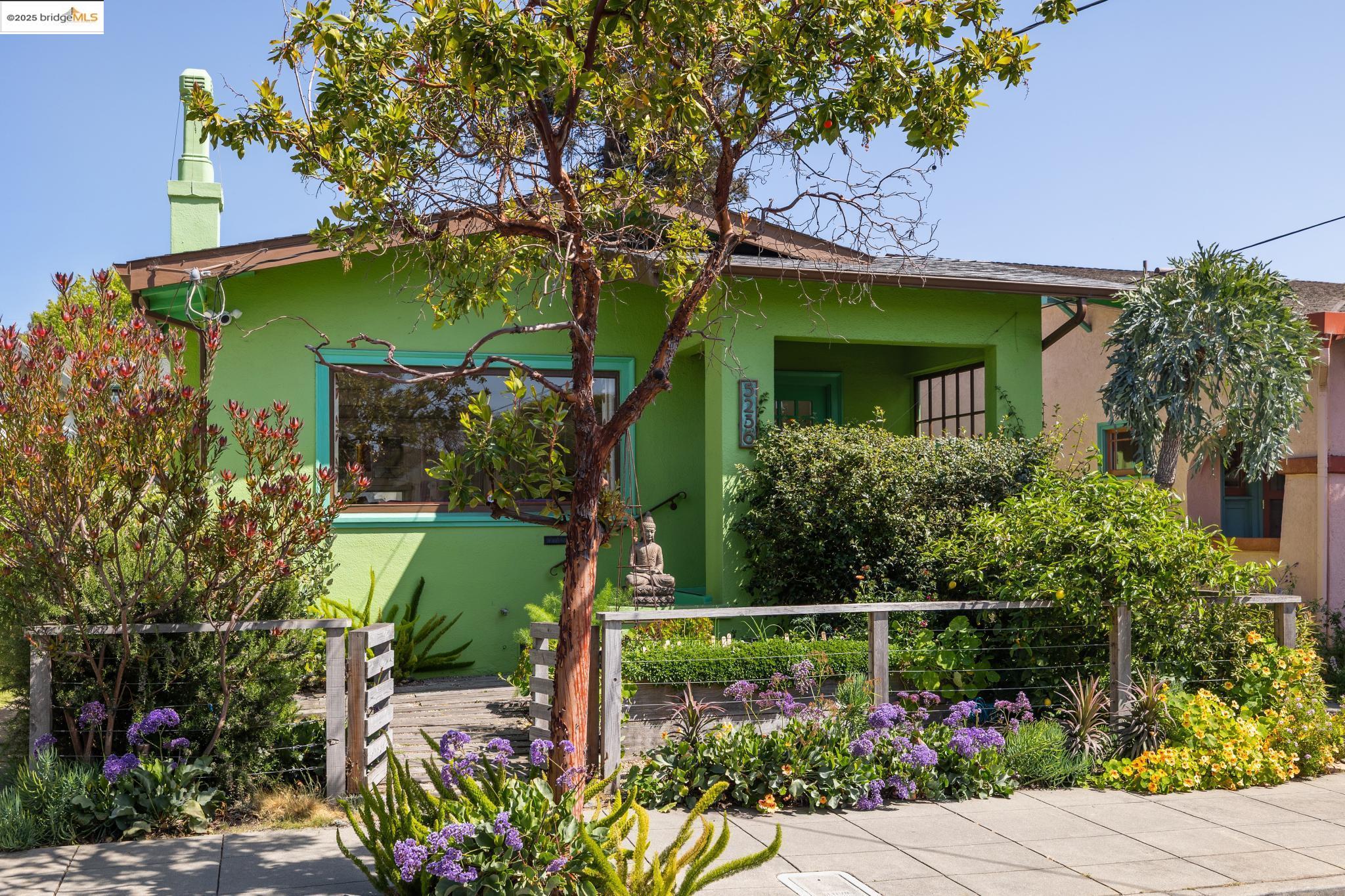 Detail Gallery Image 3 of 60 For 5236 James Ave, Oakland,  CA 94618 - 3 Beds | 2 Baths