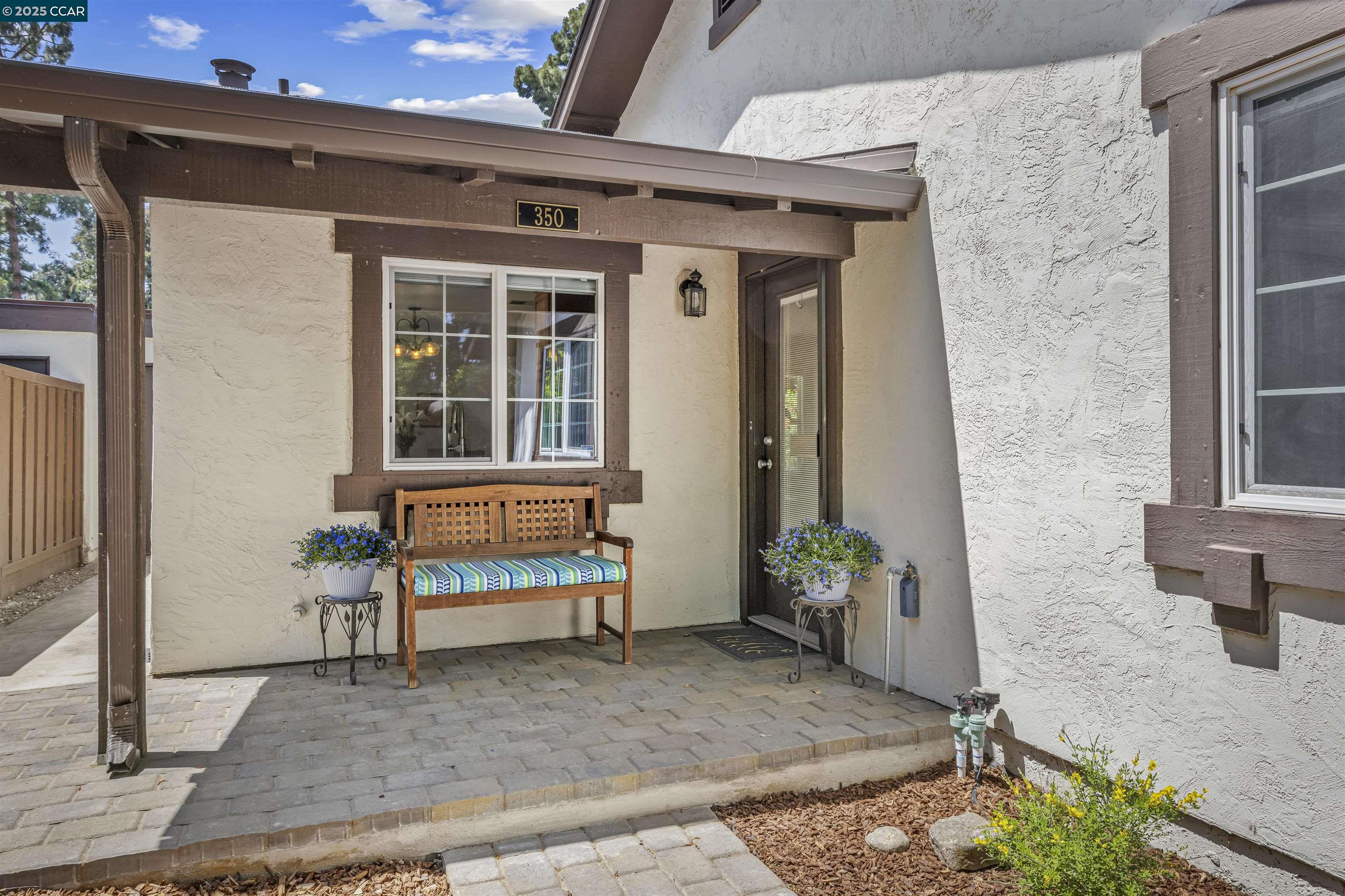 Detail Gallery Image 2 of 52 For 350 Torrano Cmn, Fremont,  CA 94536 - 3 Beds | 2 Baths