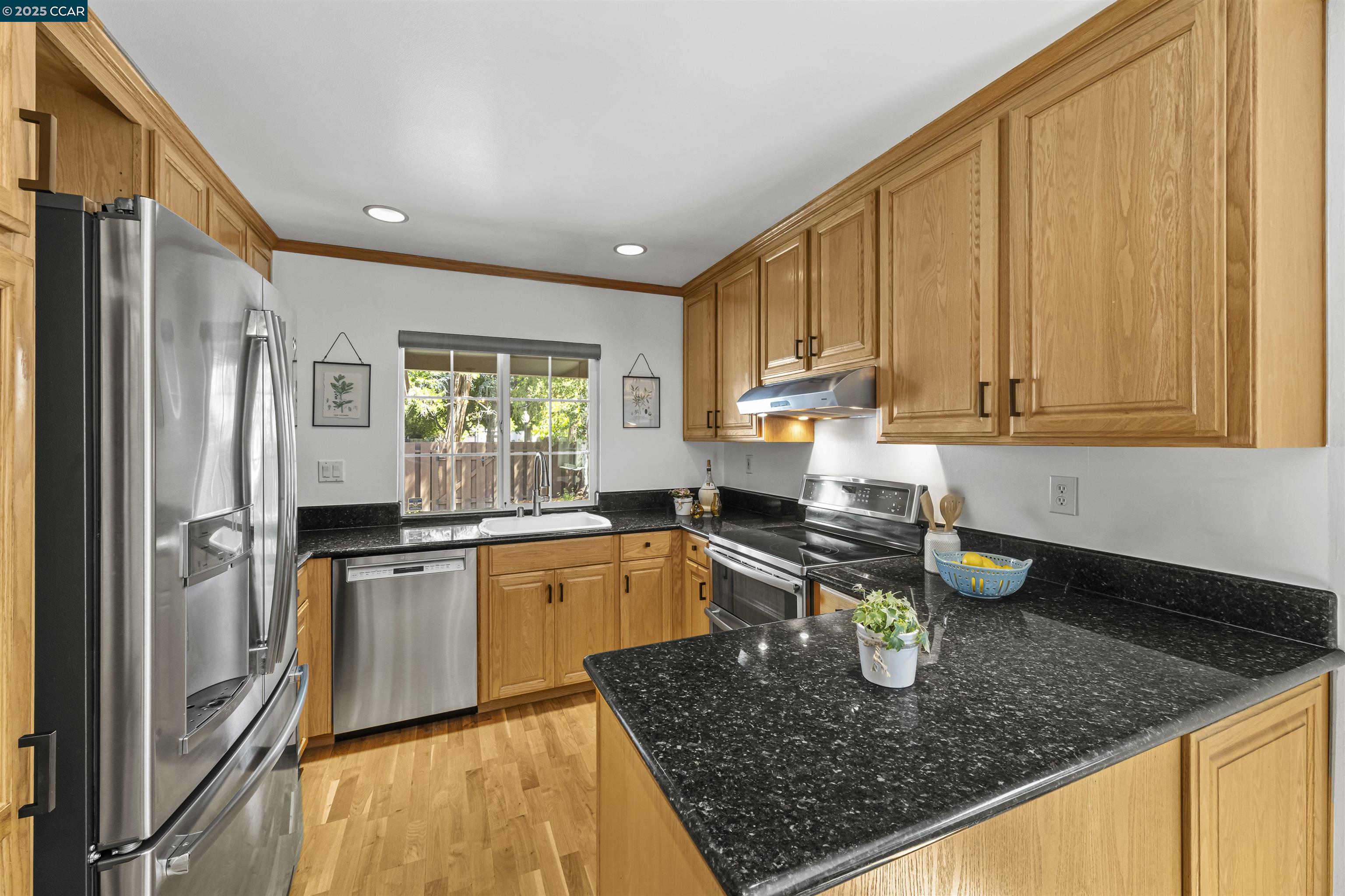 Detail Gallery Image 11 of 52 For 350 Torrano Cmn, Fremont,  CA 94536 - 3 Beds | 2 Baths