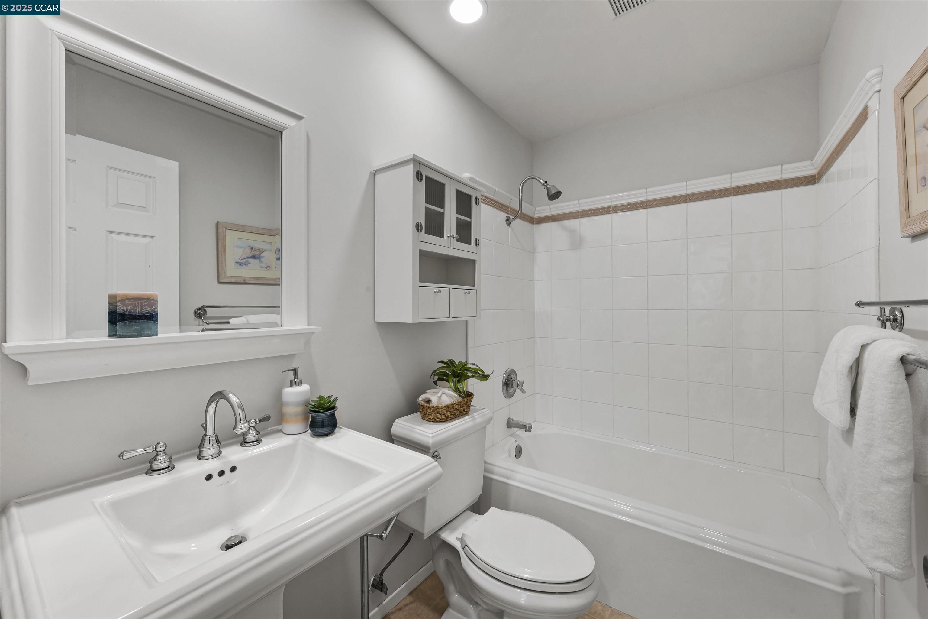 Detail Gallery Image 29 of 52 For 350 Torrano Cmn, Fremont,  CA 94536 - 3 Beds | 2 Baths