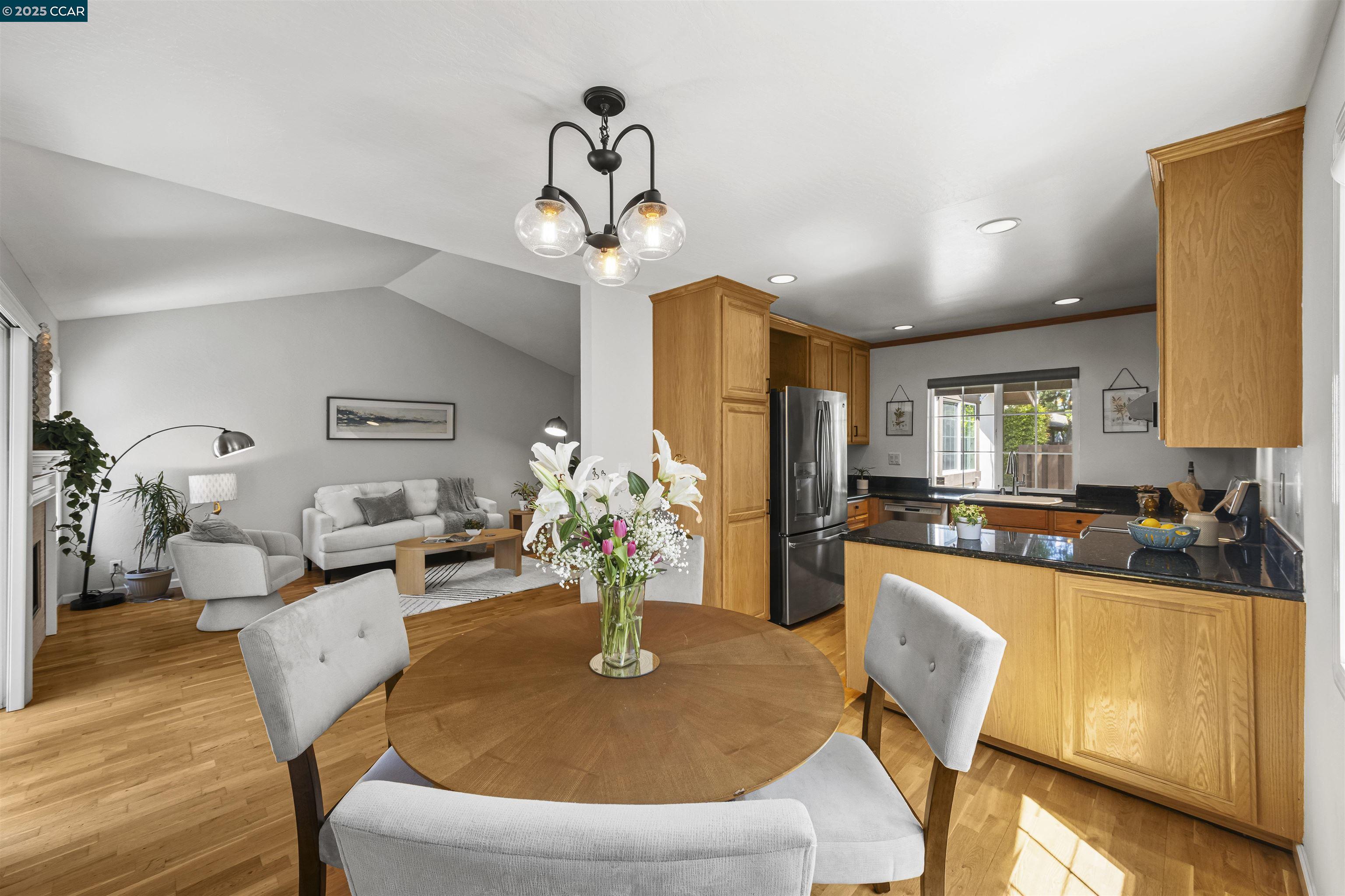 Detail Gallery Image 9 of 52 For 350 Torrano Cmn, Fremont,  CA 94536 - 3 Beds | 2 Baths